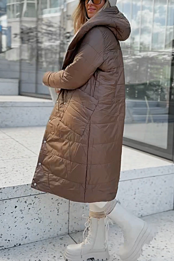 Women's hooded down jacket