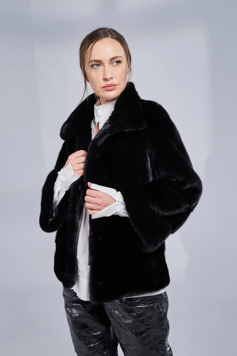 Haină din Blană Naturală de Vizon, Mânecă Clopot, Femei, Diamond 226