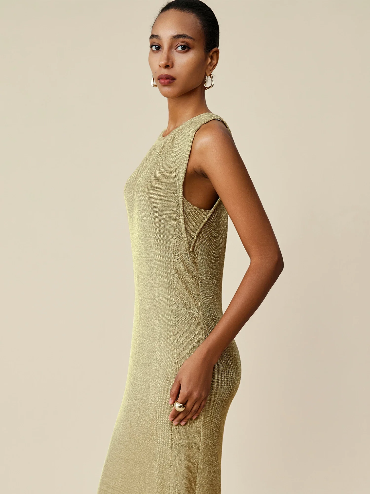 Metallic Yarn Round Neck Sleeveless Knitted Dress