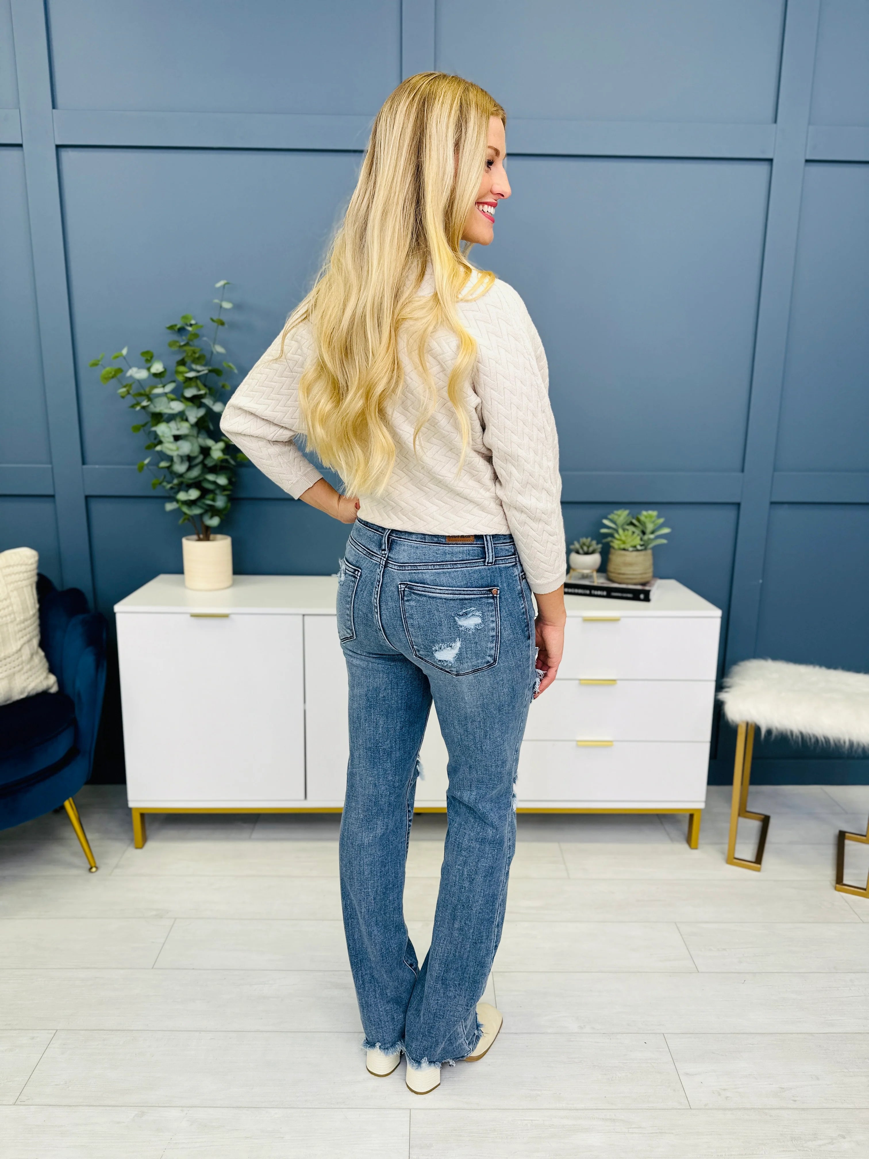 Judy Blue REG/CURVY Get Something Straight Mid Rise Jeans