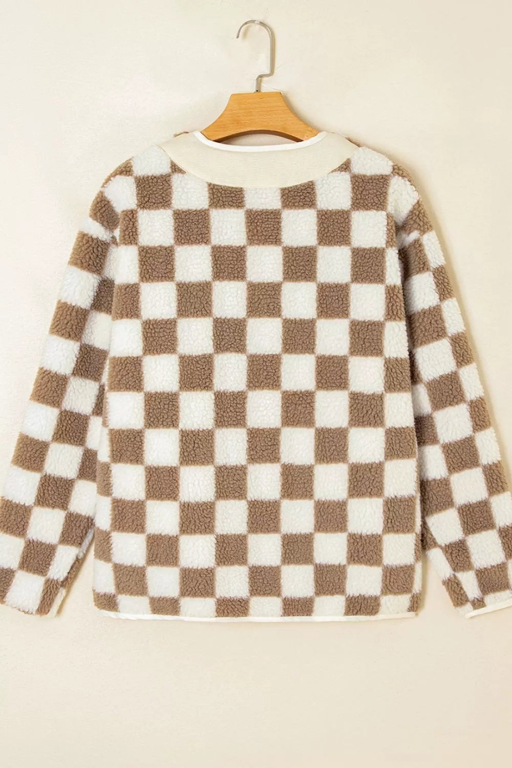 Oversized Checkered Sherpa Jacket - Cozy Style & Comfort