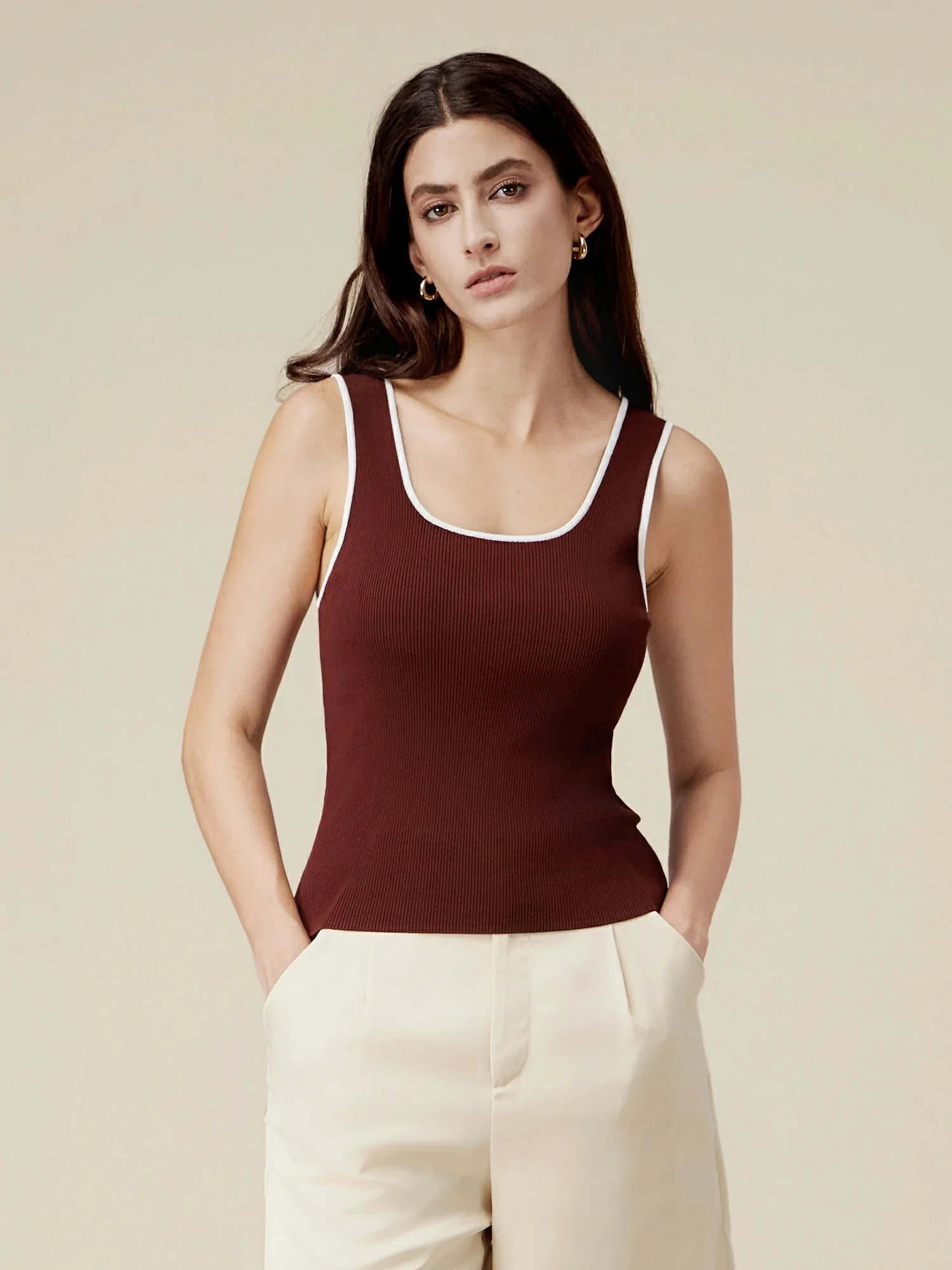 Contrasting Slim Fit Knit Tank Top