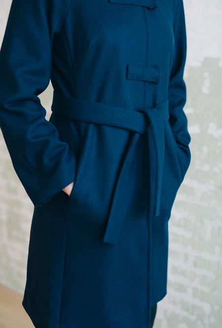 NAVY CROSSBAR RAGLAN COAT