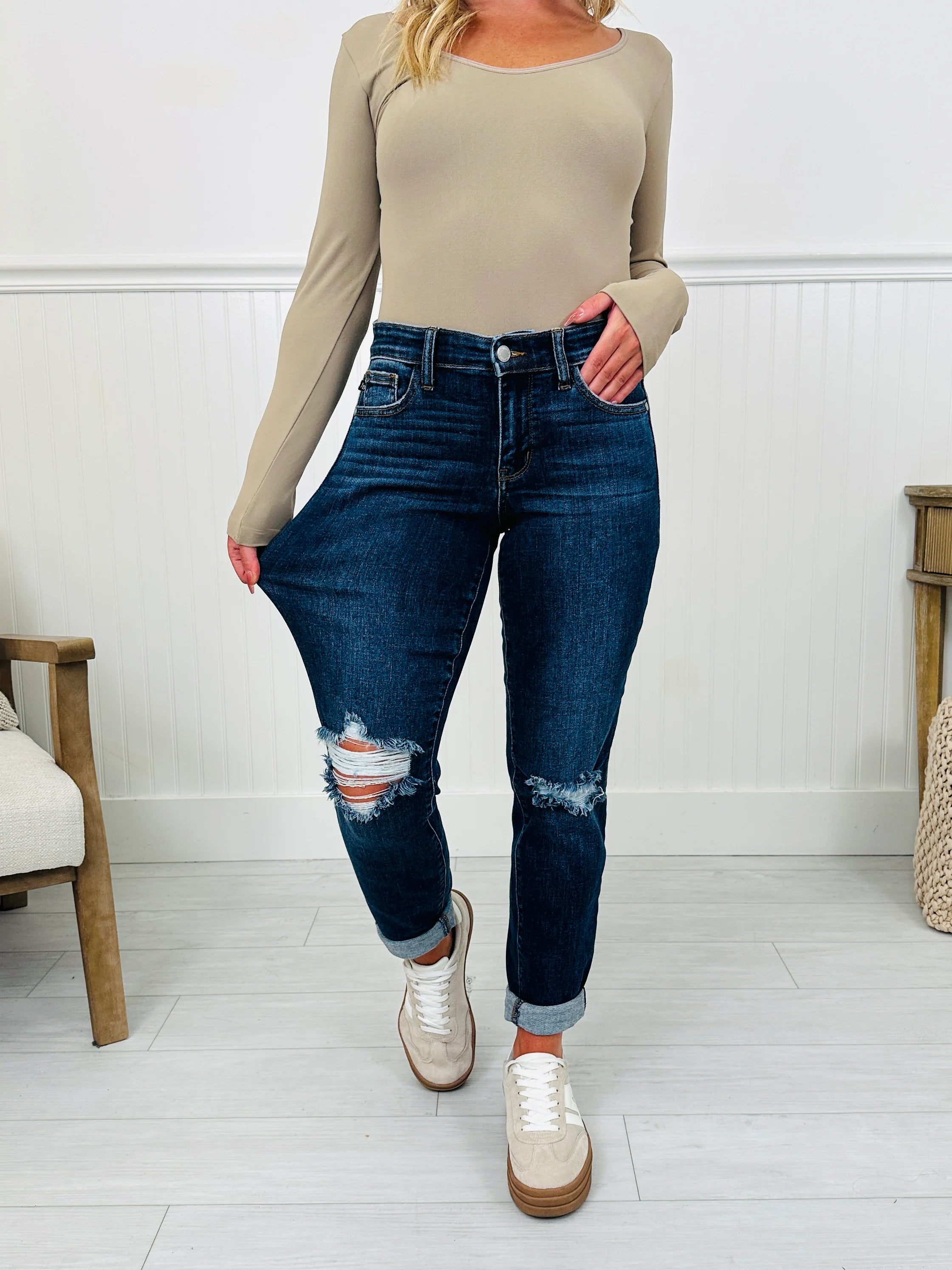 Judy Blue Walk This Way Slim Straight Leg Jeans