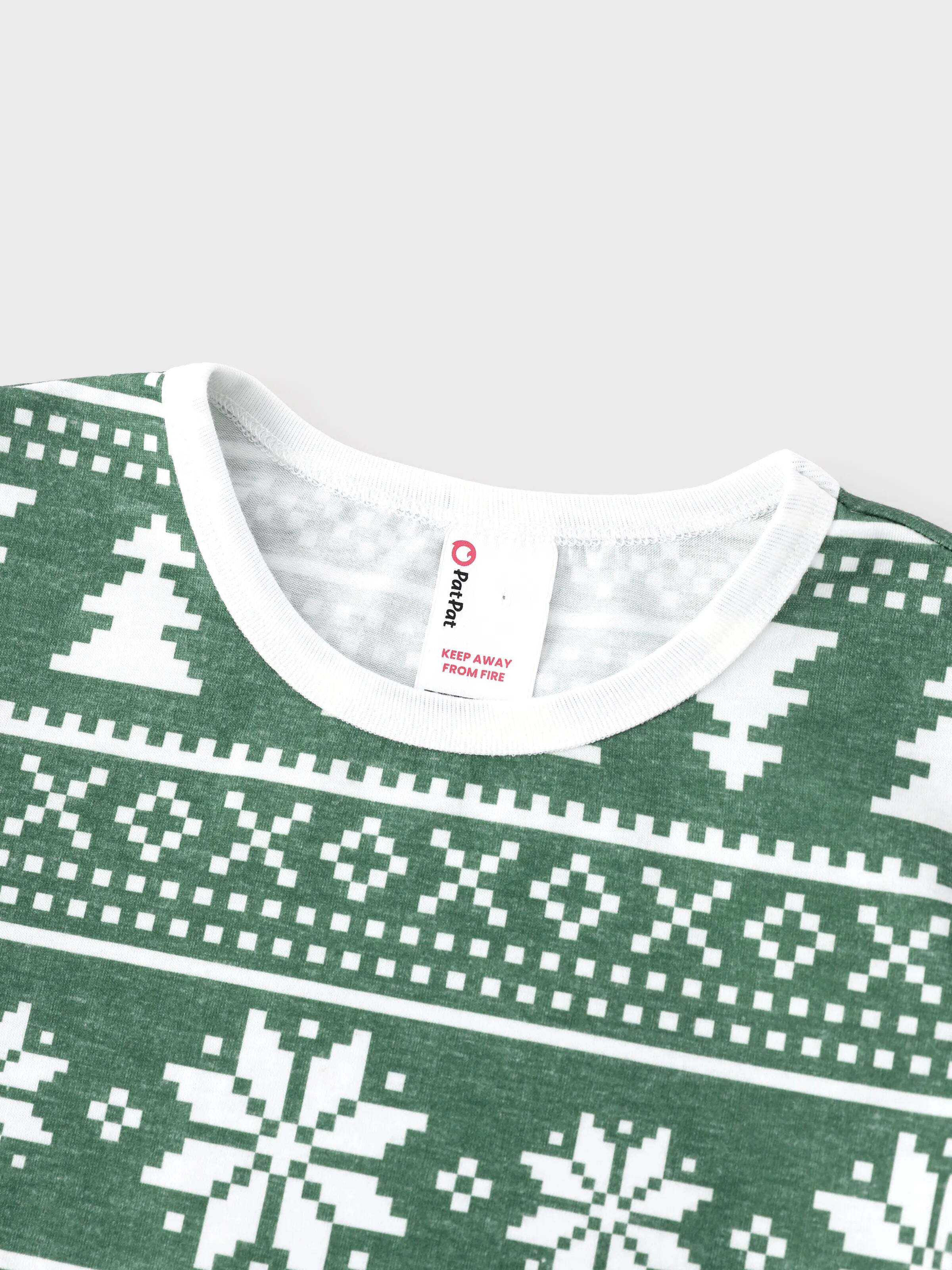 Christmas Matching Family Pajamas Set Reindeer and Snowflake Green Print PJS with Christmas Socks Dark Green