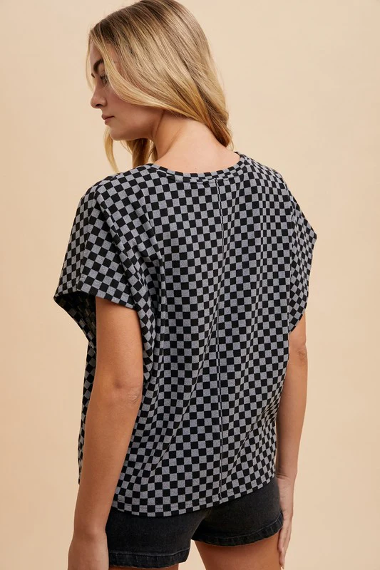Wear Checkered Round Neck Short Sleeve T-Shirt