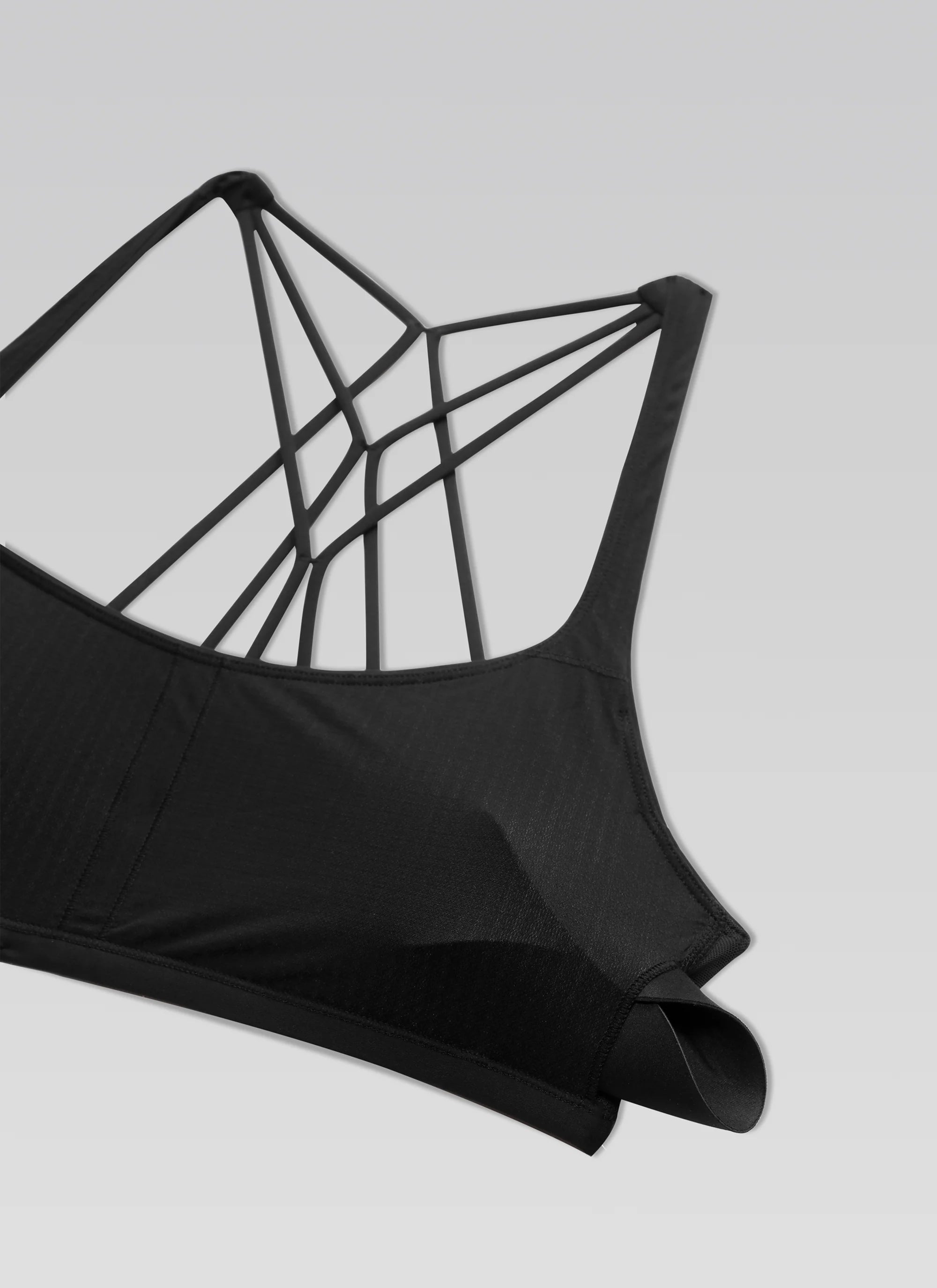 Nakedfeel Low Cut Strappy Bra (6 Straps)