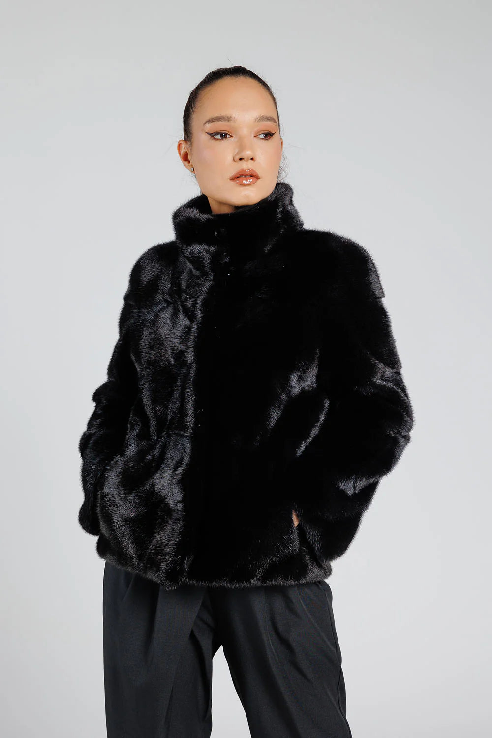 Haină din Blană Naturală de Vizon, Femei, Diamond 213