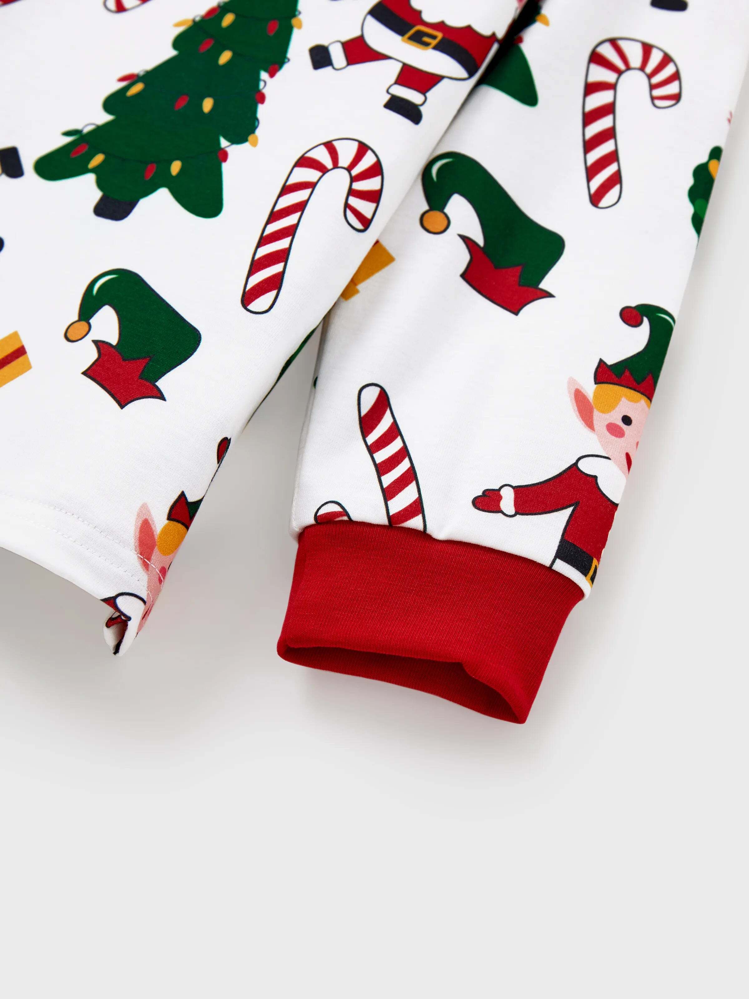 Christmas Matching Family Pajamas Set Santa Claus and Christmas Tree Print Long-sleeve PJS with Christmas Socks White