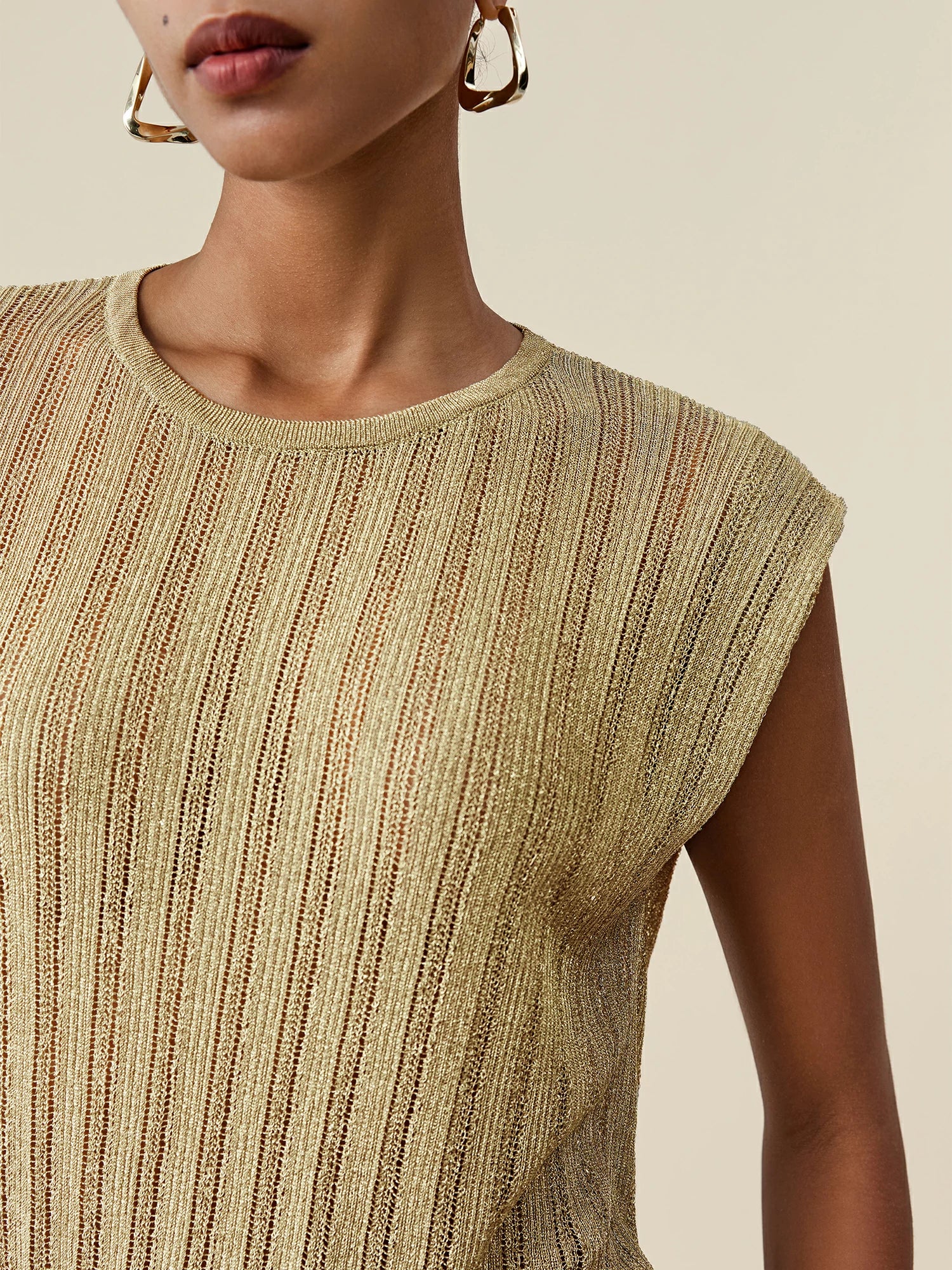 Round Neck Glitter Knit Vest