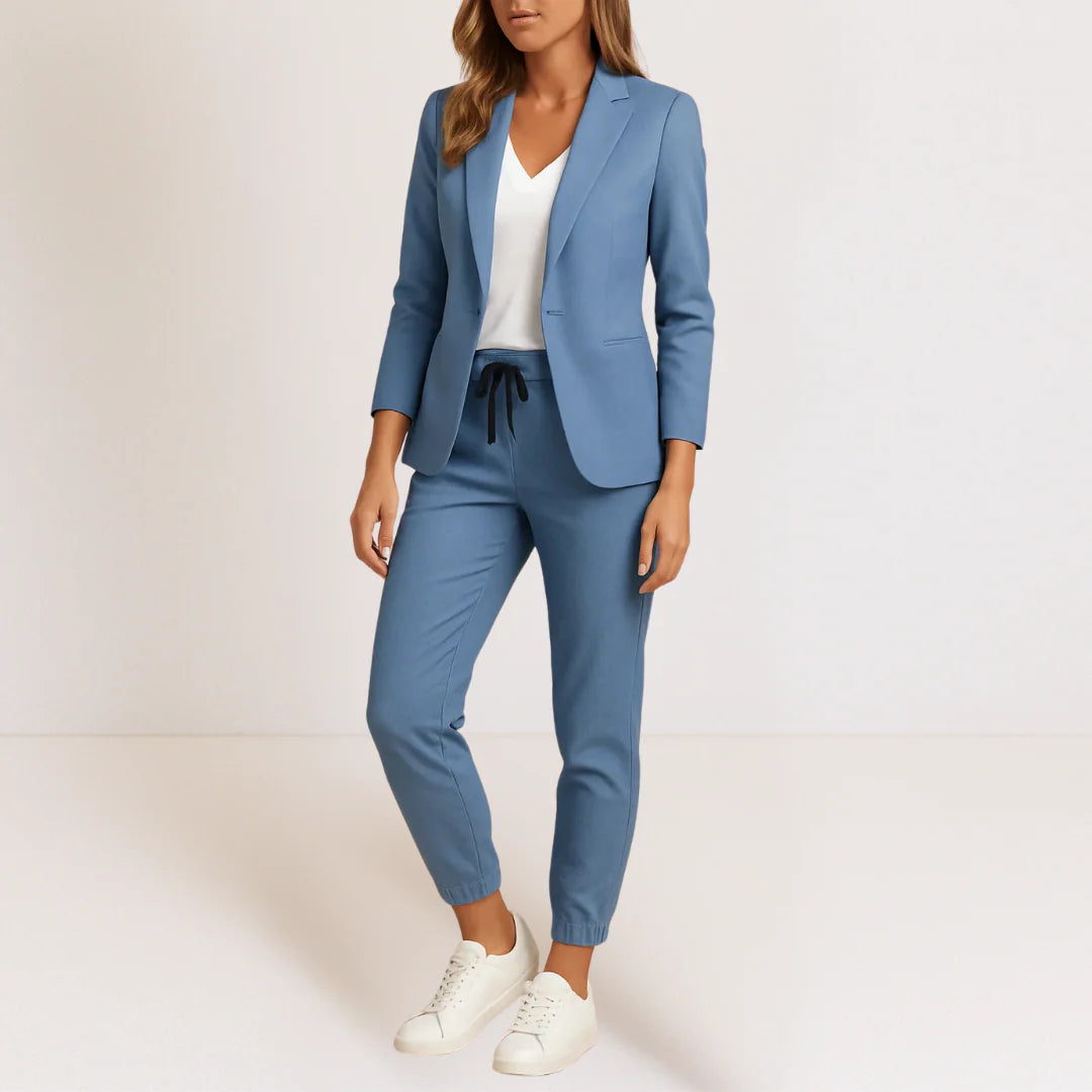 MoniqueKarstar | Women's Two-Piece Suit