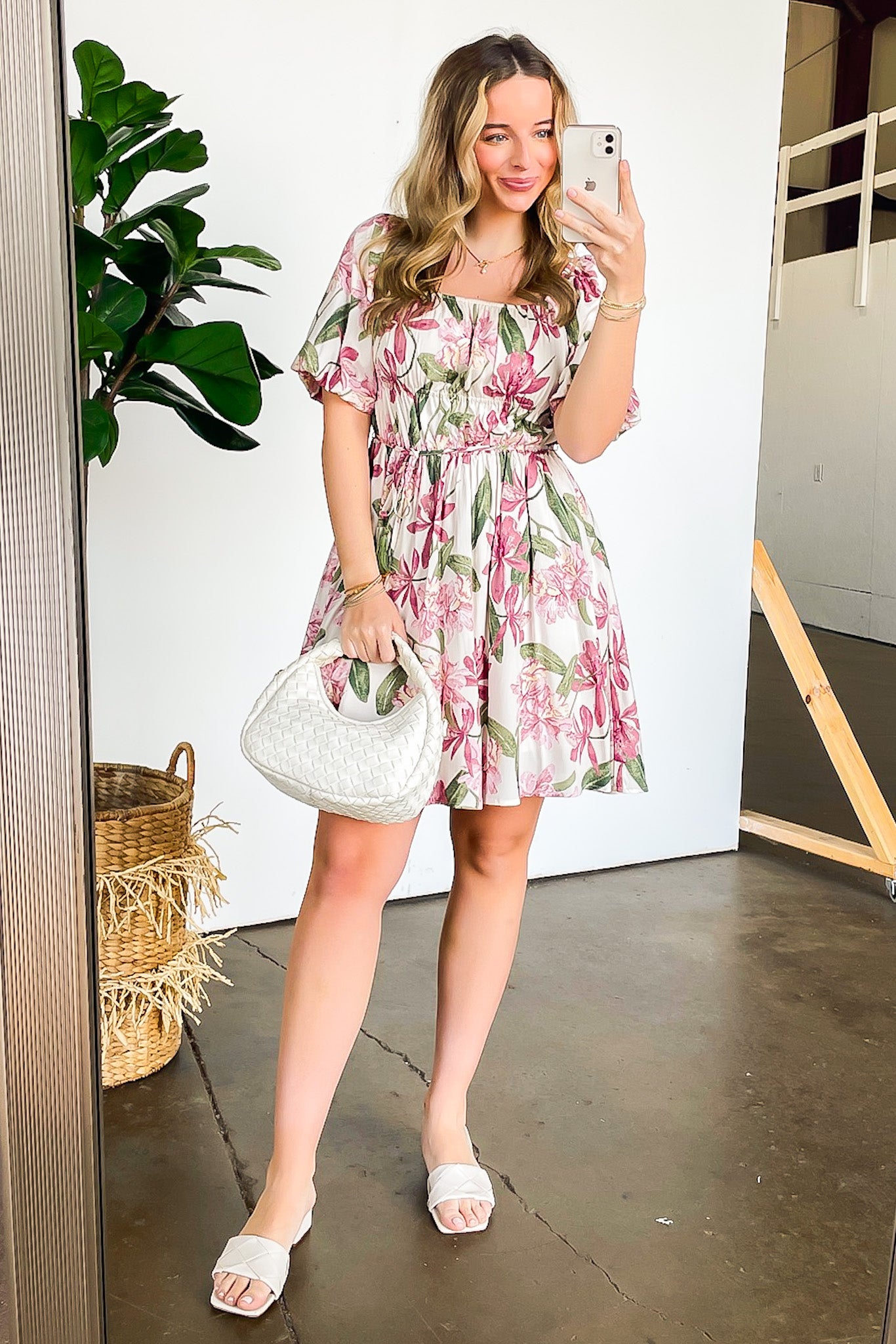 Refinement Floral Puff Sleeve Dress