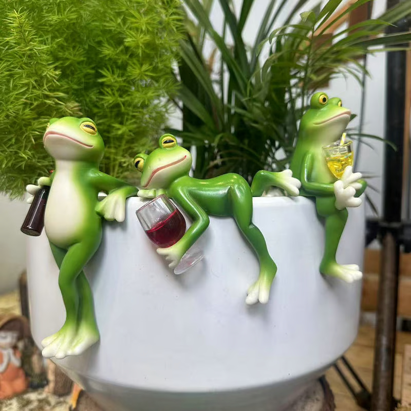 Frog Flower Pot Hanger OrnamentTipsy Frog