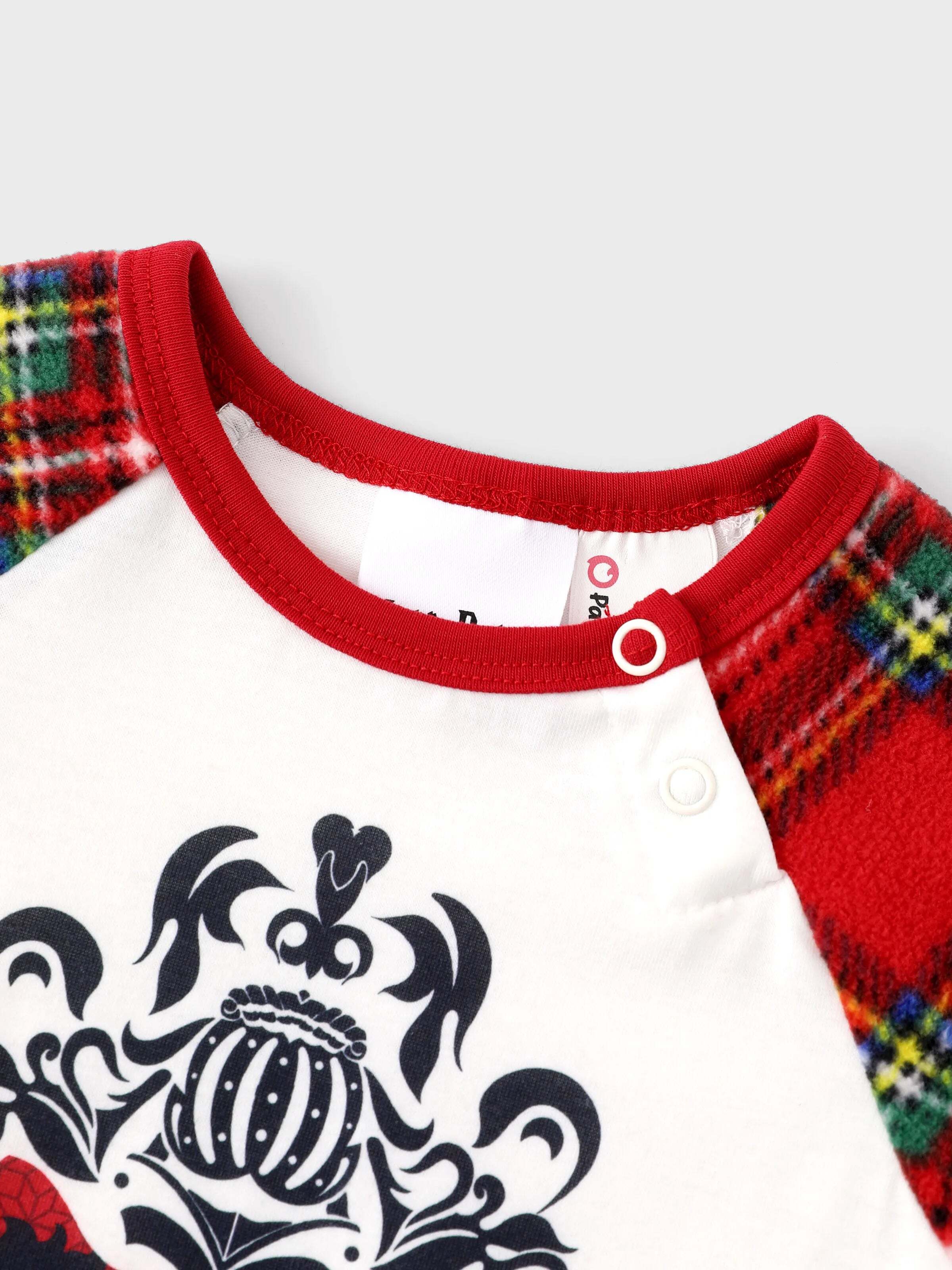 Christmas Family Matching Fleece Pajamas Set with Christmas Socks Red