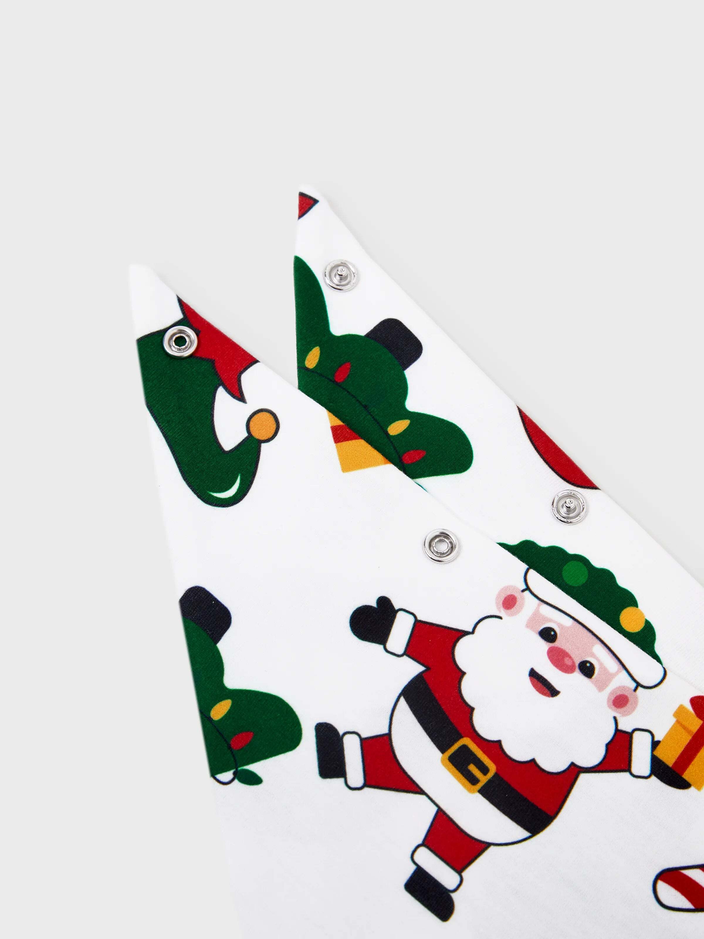 Christmas Matching Family Pajamas Set Santa Claus and Christmas Tree Print Long-sleeve PJS with Christmas Socks White