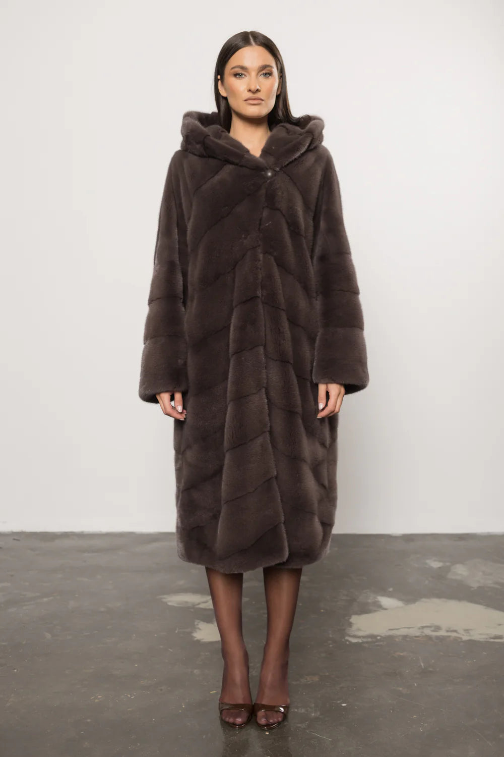 Palton din Blană Naturală de Vizon, cu Glugă, Femei, Aubergine Taupe 428