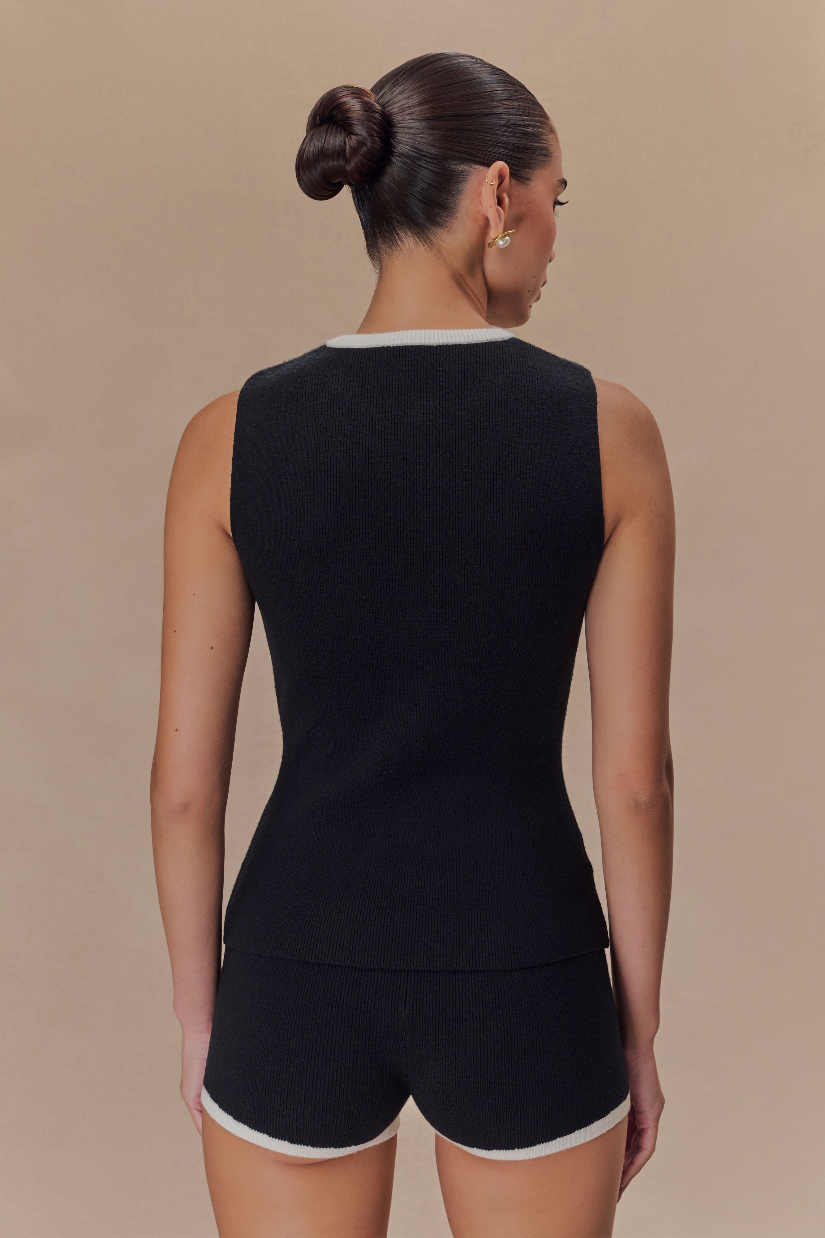 Black/white Contrast Knit Top