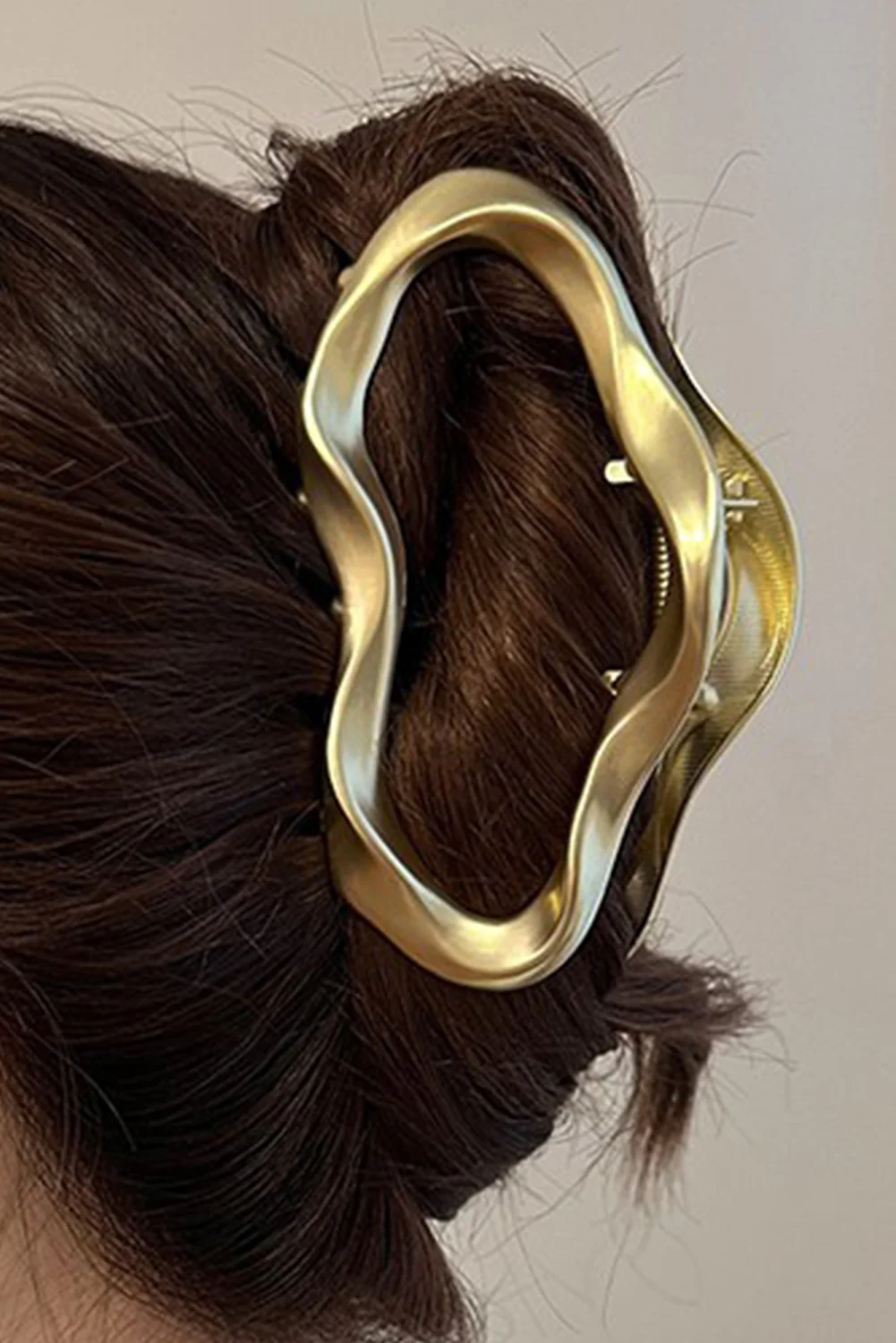 Gold Hollowed Cloud Vintage Hair Claw