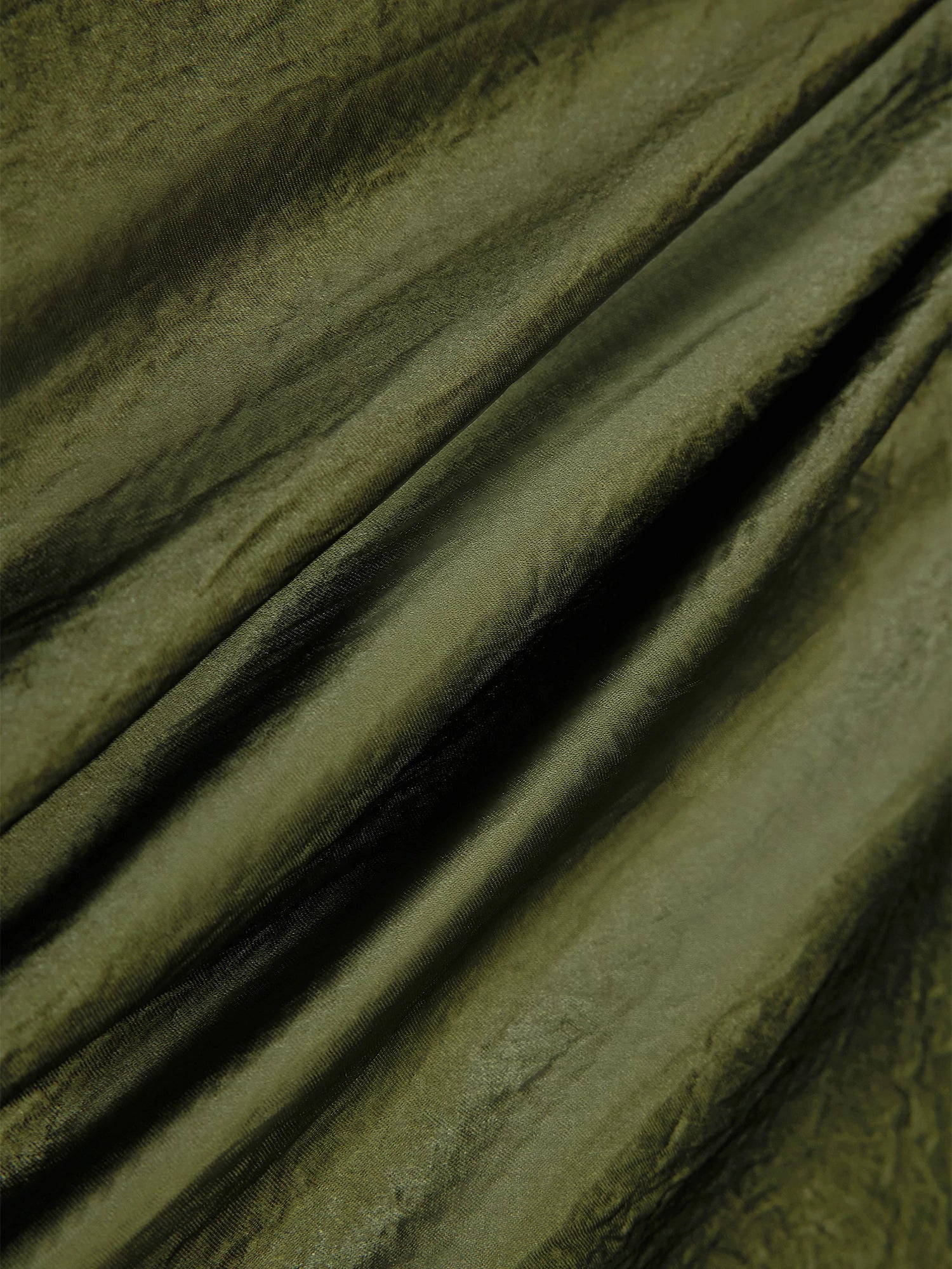 100% Acetate V-Neck Mid-Sleeve Top