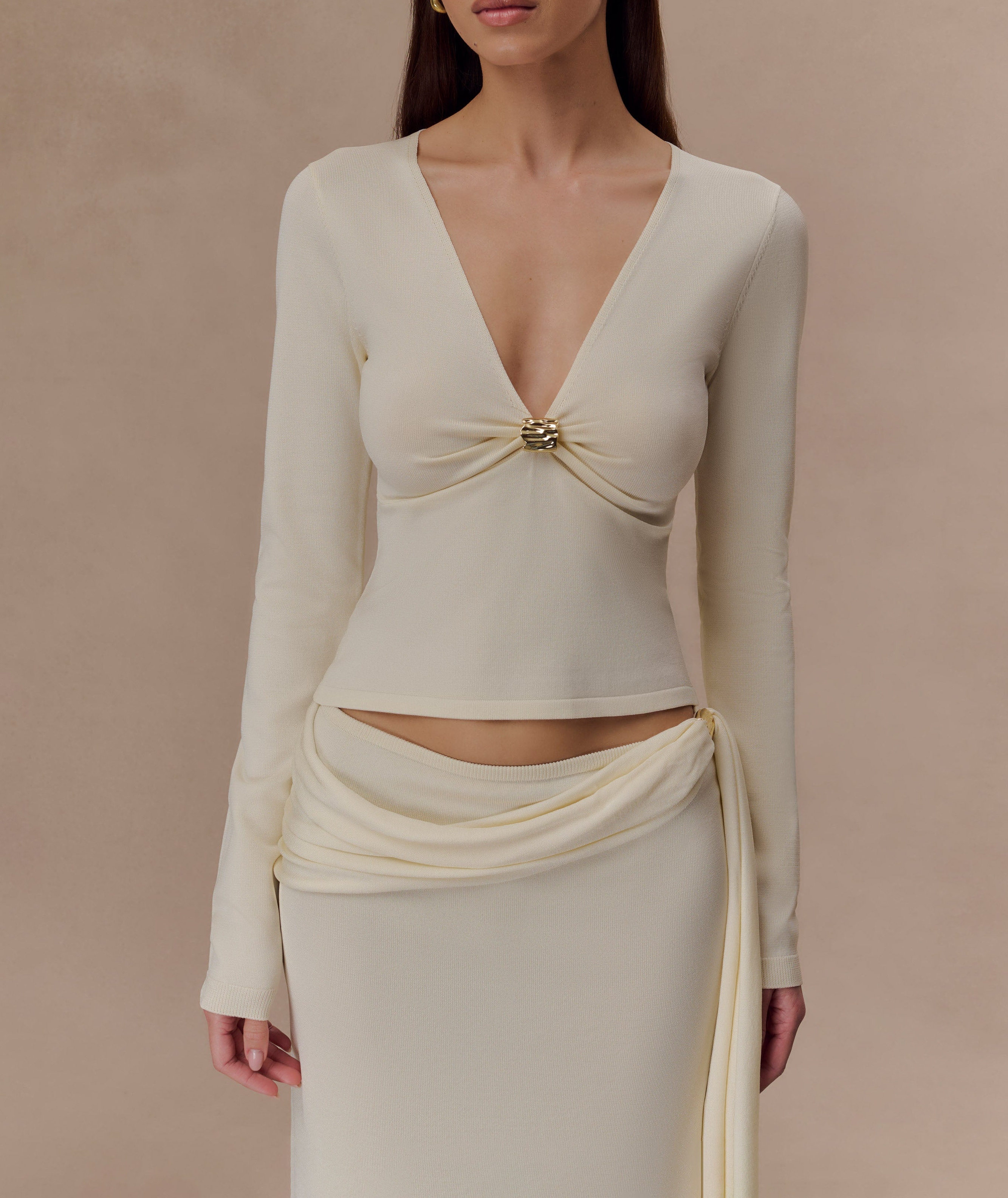 Ivory Front Ruched Knit Long Sleeve Top