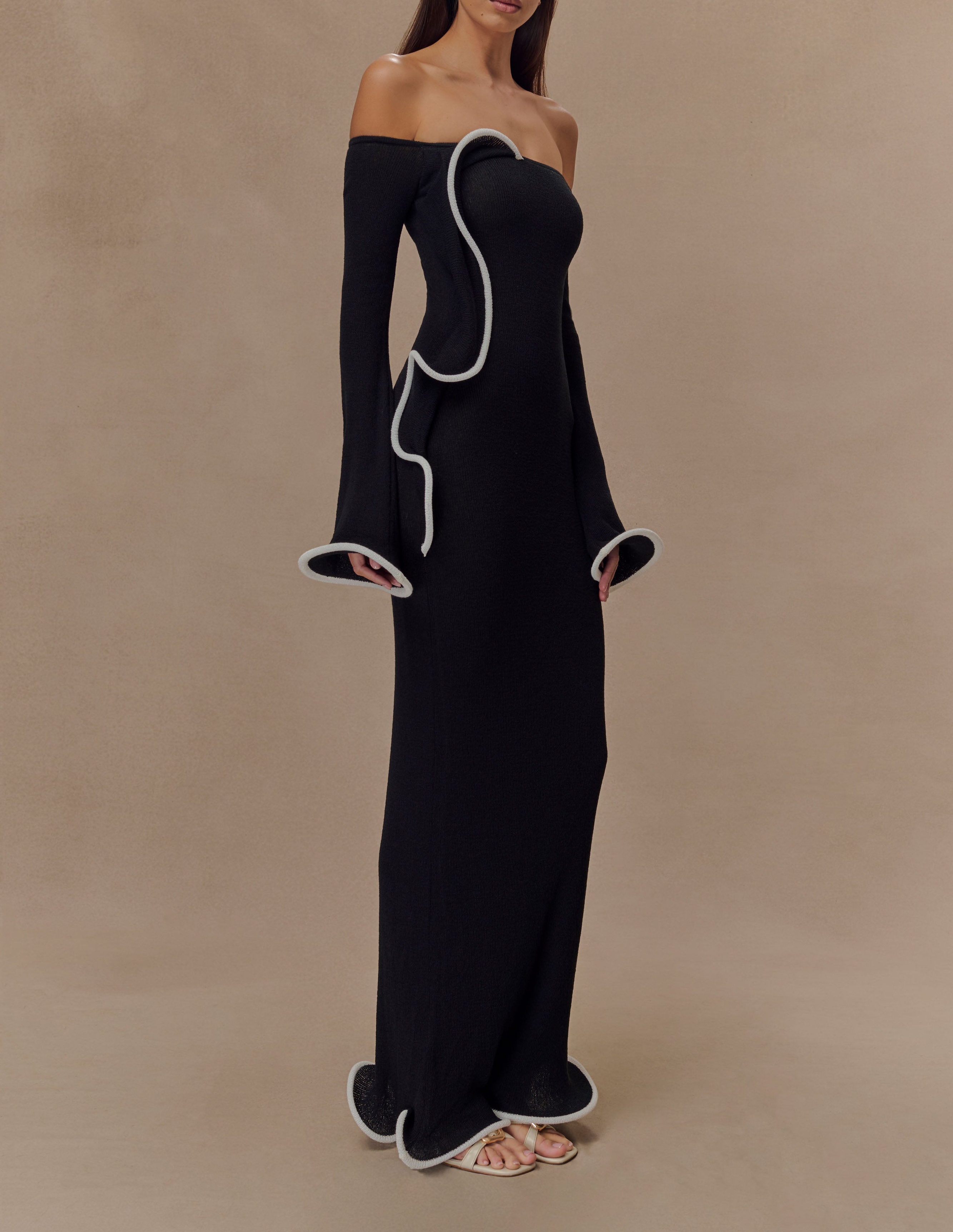 Black/white Off Shoulder Knit Maxi Dress