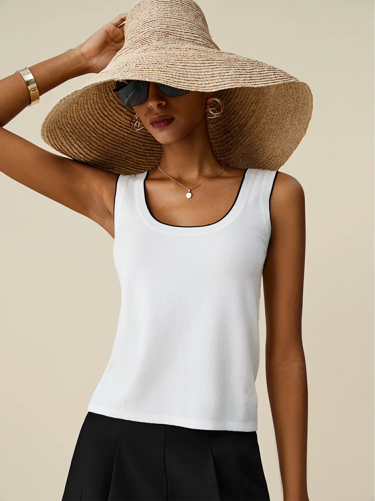 Cotton & Linen U-Neck Contrast Trim Vest