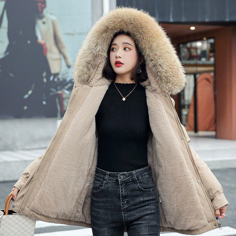 Women's winter coat with loose hood and thick synthetic fleece