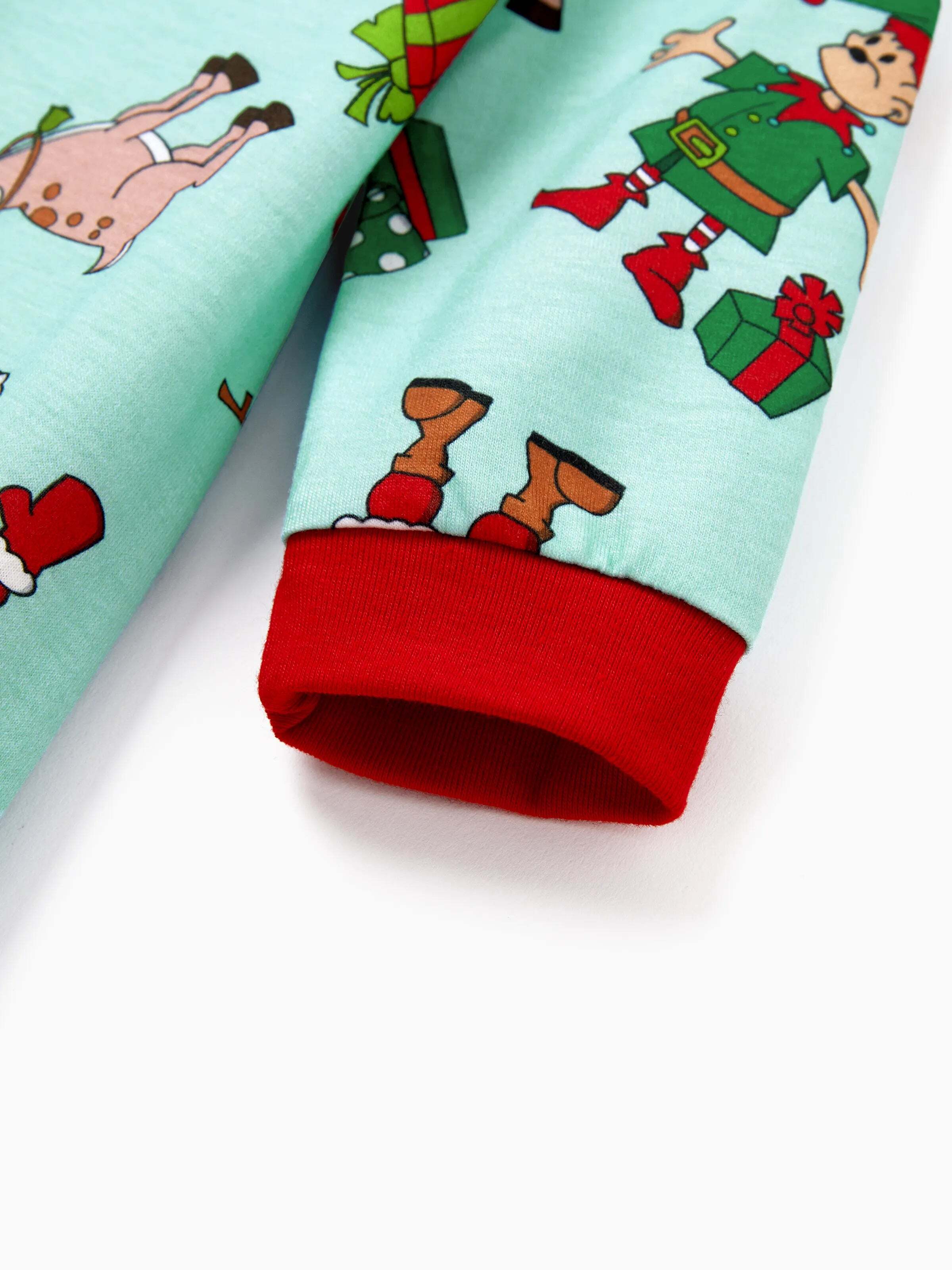 Christmas Matching Family Pajamas Set Reindeer Christmas-themed Print PJS with Christmas Socks Pale Green
