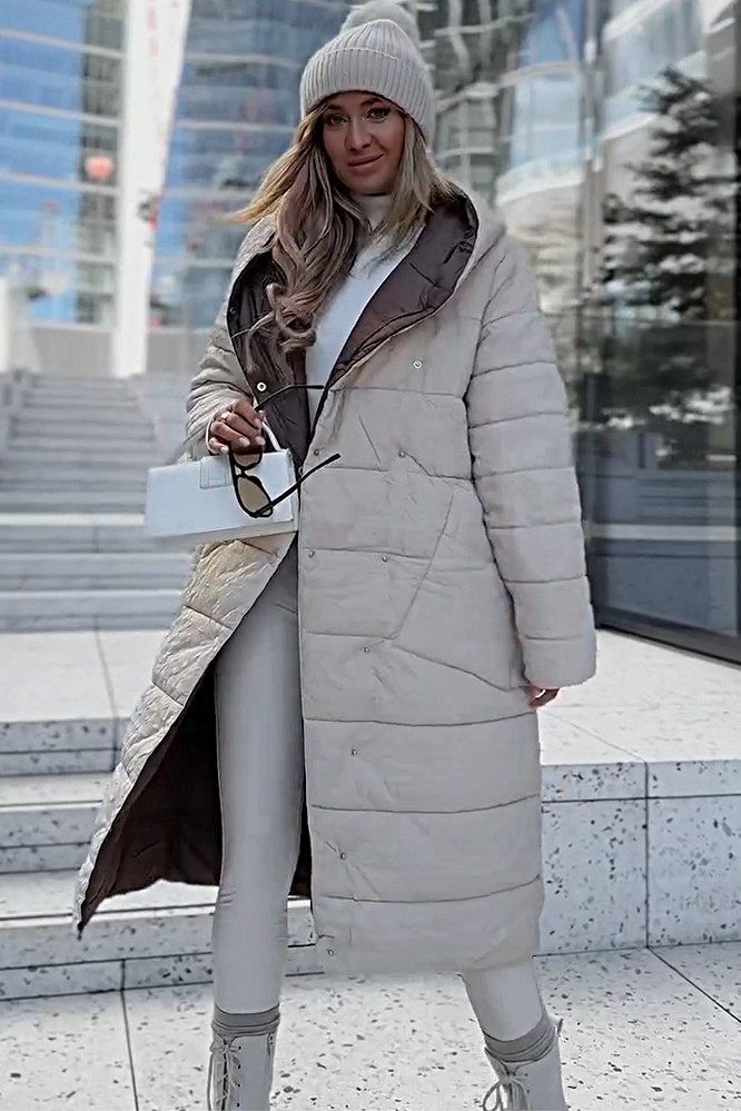 Women's hooded down jacket