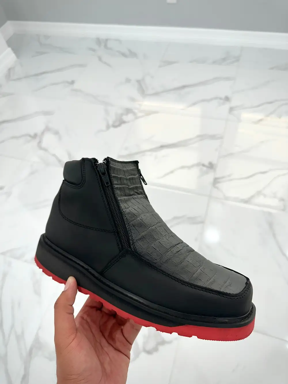 Men’s Caiman Belly Western Leather Shoe