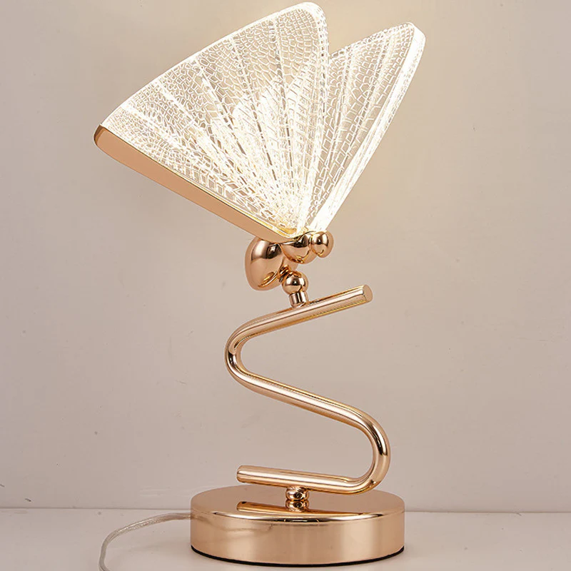 Minimalist Gold Butterfly Lamp