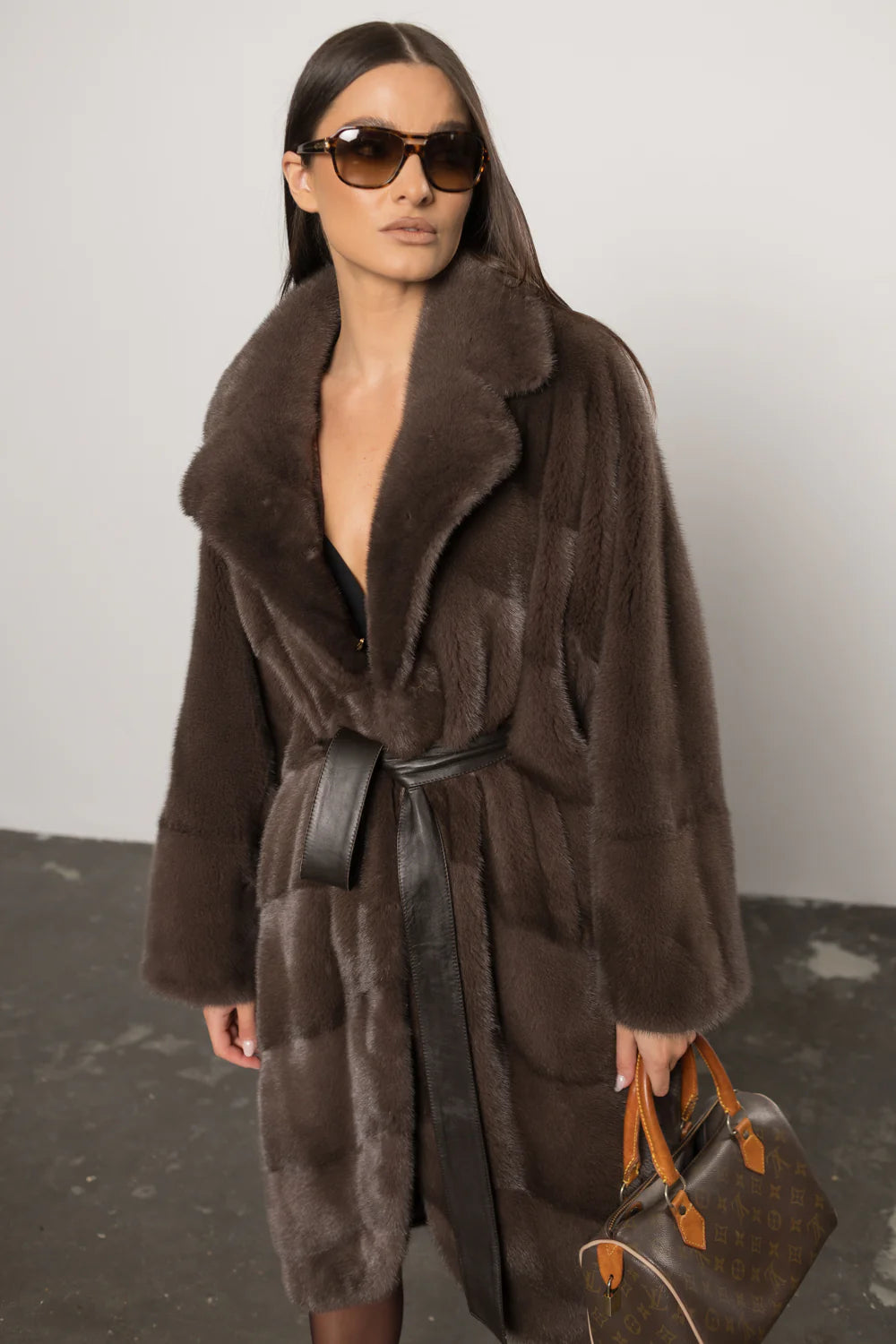 Palton din Blană Naturală de Vizon NAFA, cu Cordon din Piele, Chocolate 425