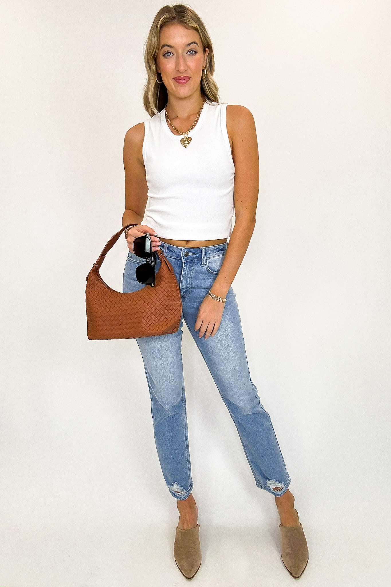 Edge Line Distressed Hem Straight Jeans