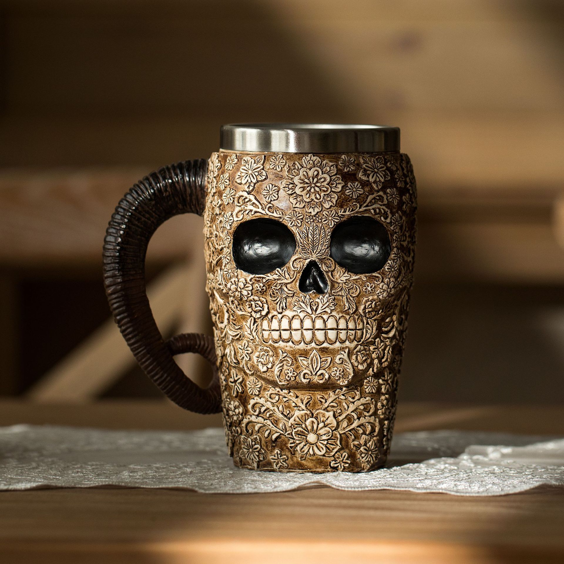 Scary Halloween Skull Crossbones Mug