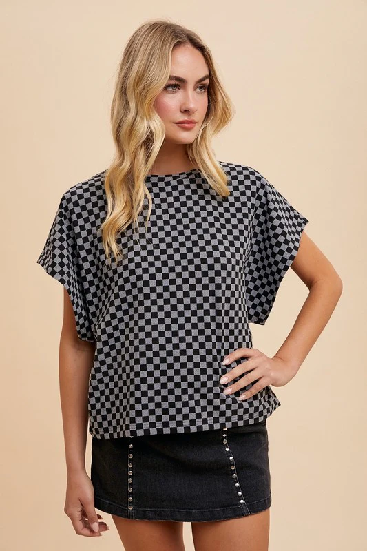 Wear Checkered Round Neck Short Sleeve T-Shirt