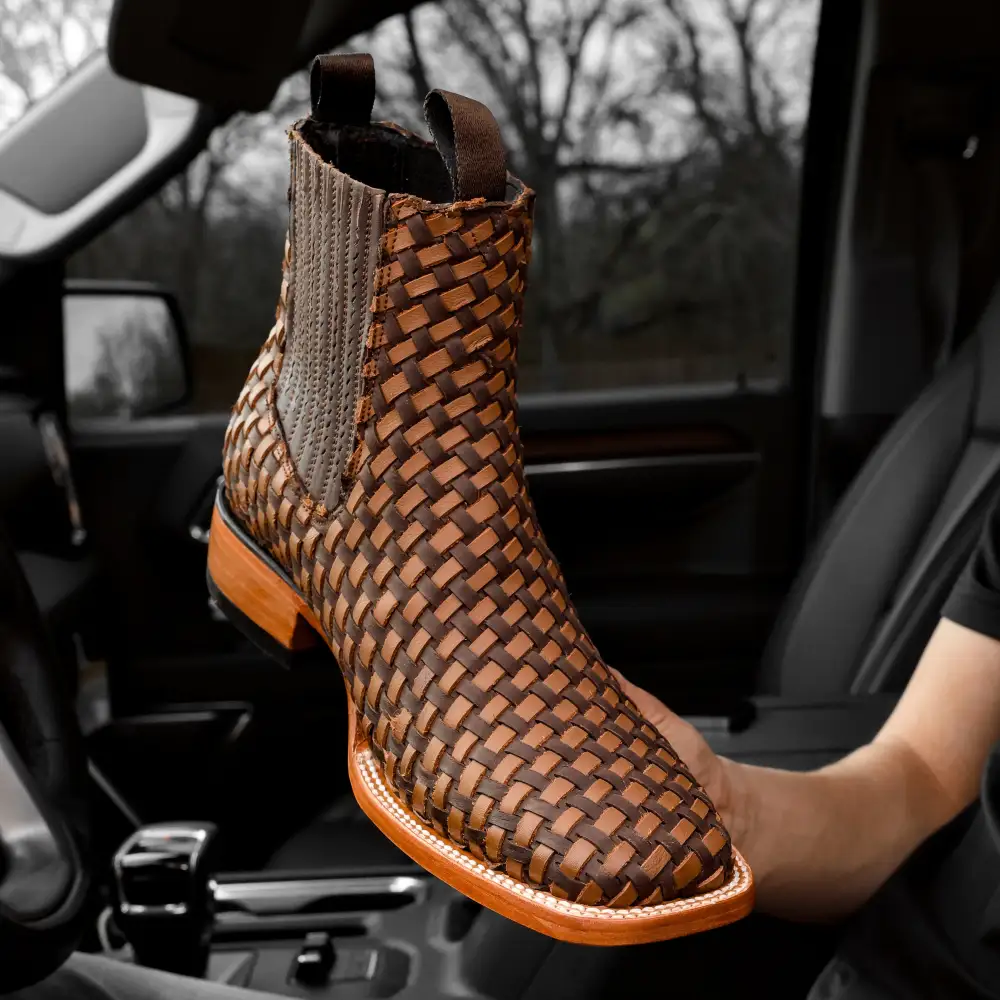 Brown Basketweave Botines - Square Toe