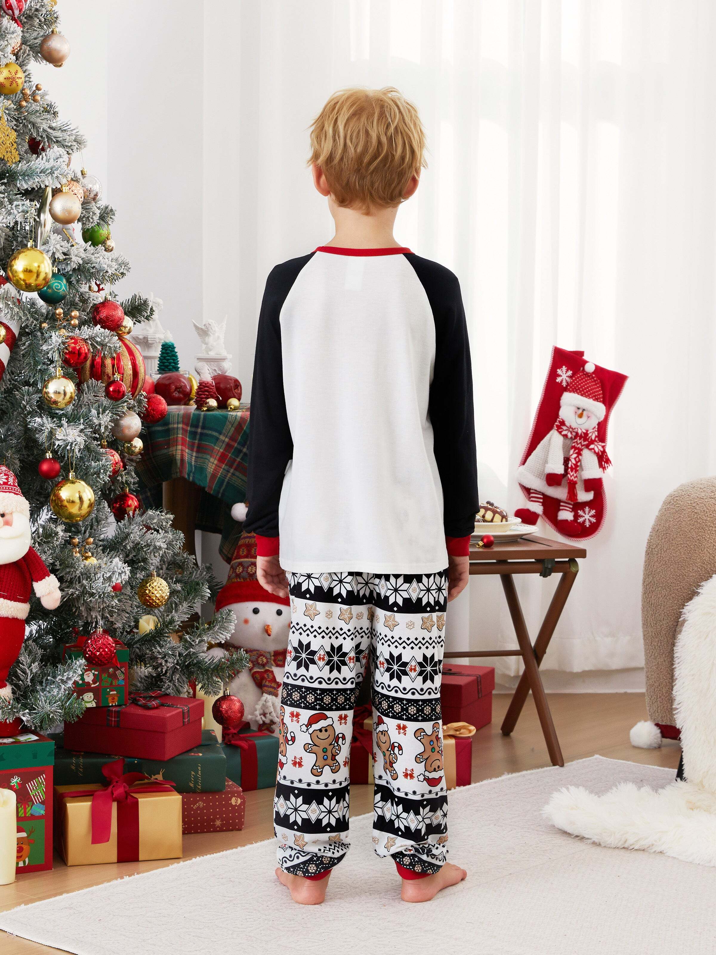 Christmas Family Matching Raglan Sleeves Gingerbread Man Pajamas Sets with Drawstring and Pockets with Christmas Socks red/black