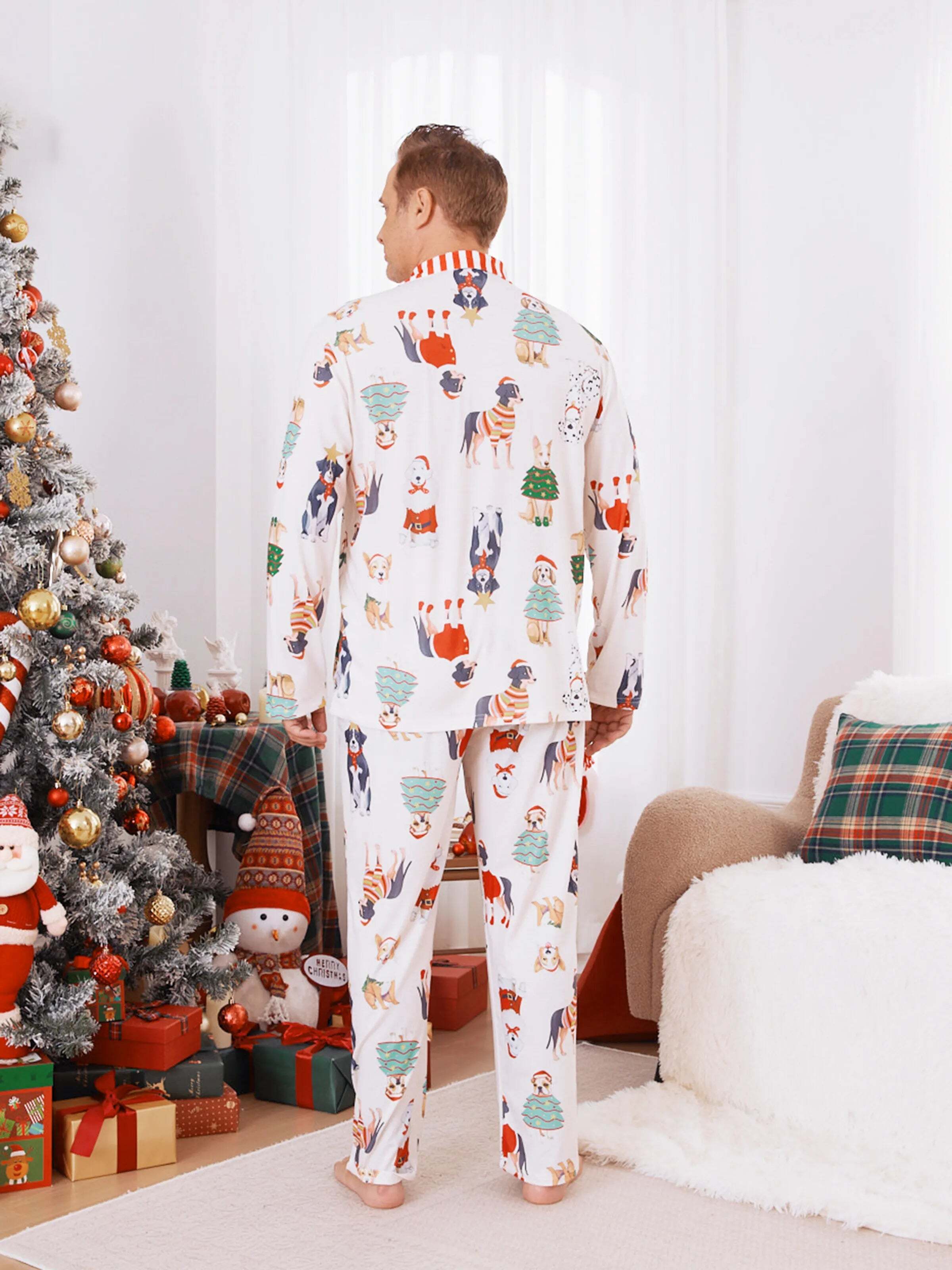 Christmas Pajamas Family Matching Cute Xmas Dog Collared Pajamas Sets with Christmas Socks LightApricot