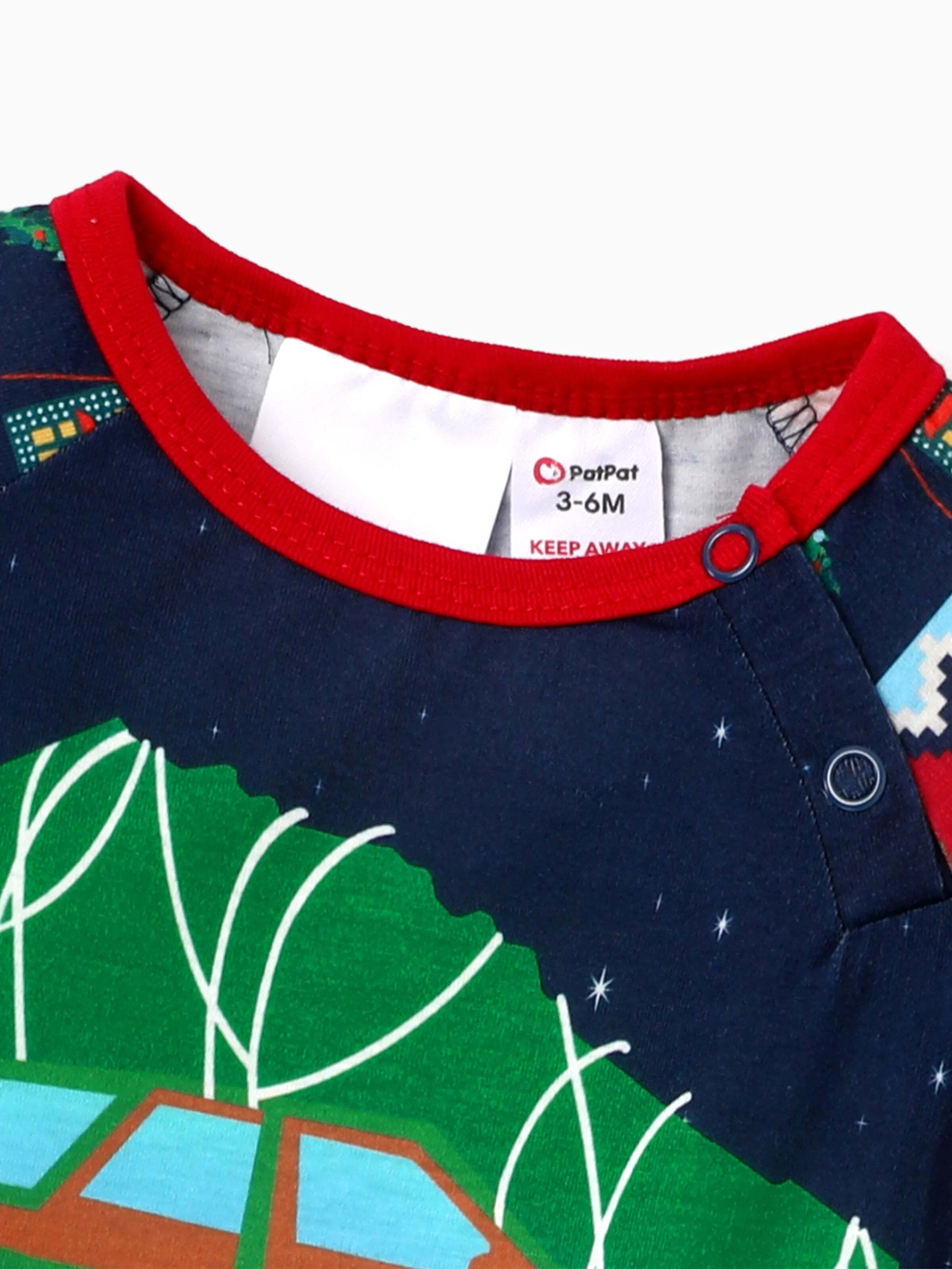 Christmas Vacation Family Matching Character Print Pajamas Sets with Christmas Socks