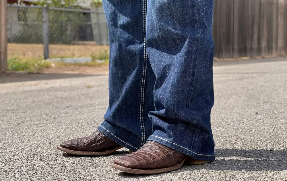 MEN’S RELAXED FIT STRETCH STRAIGHT BOOTCUT JEANS