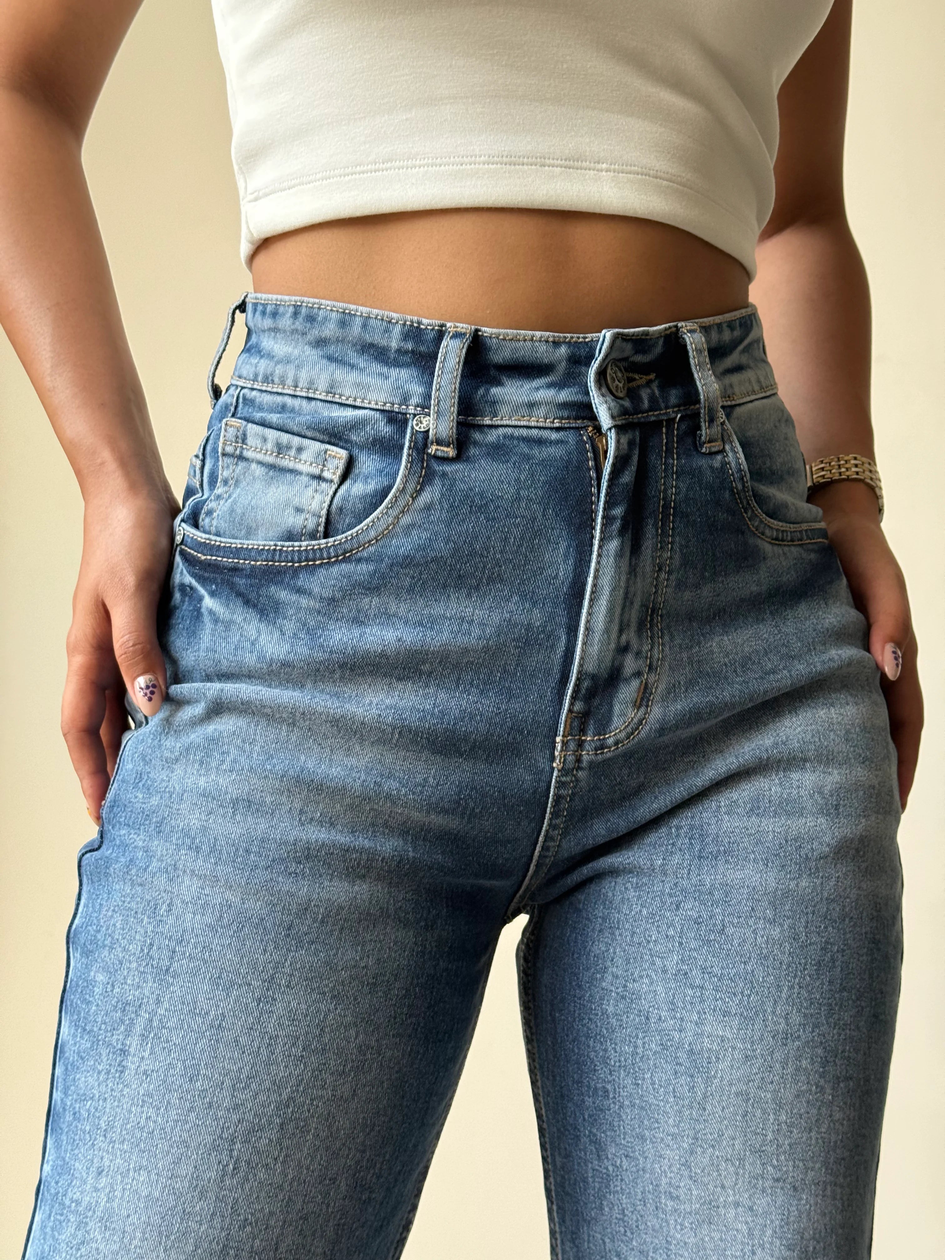 Sleek Tailored Straight Fit Jeans