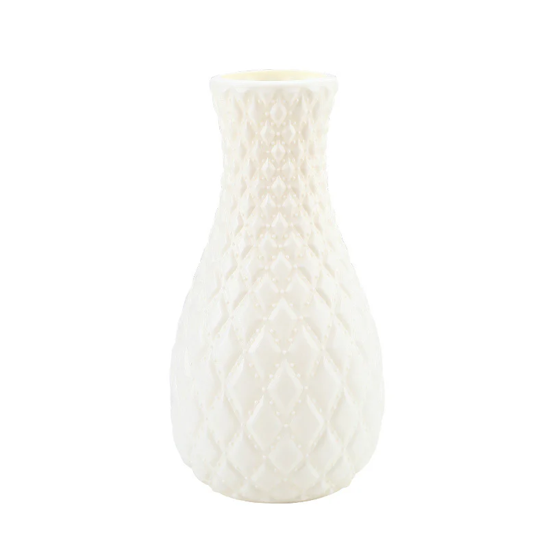 Embossed Diamond Pattern Vase