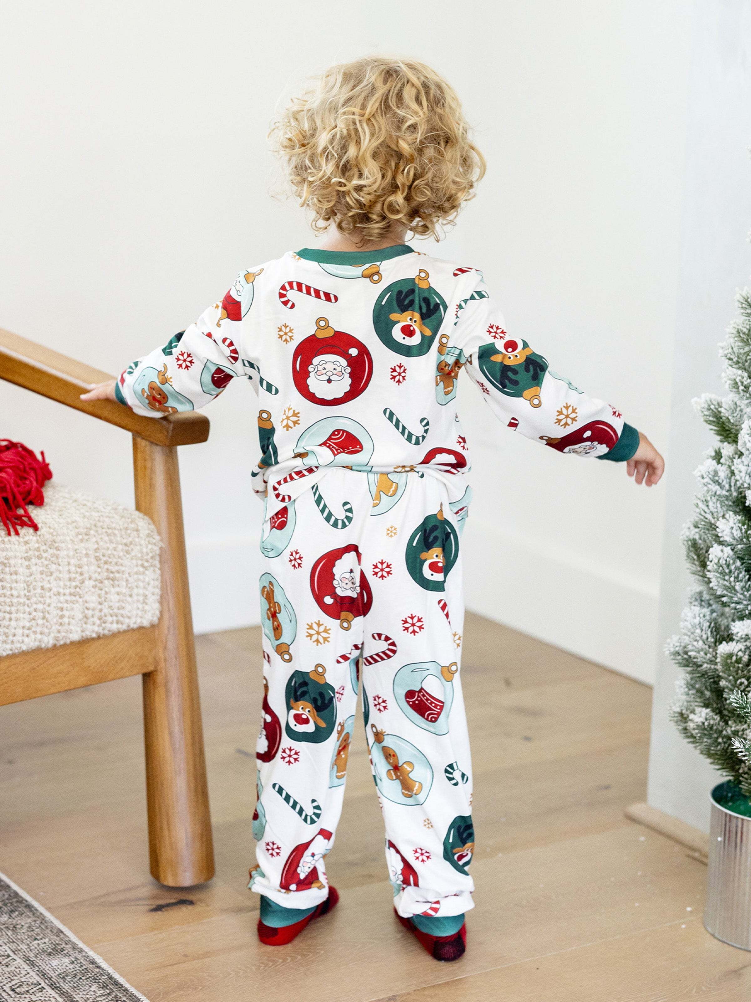 Christmas Matching Family Pajamas Set Reindeer and Santa Claus PJS with Christmas Socks Green