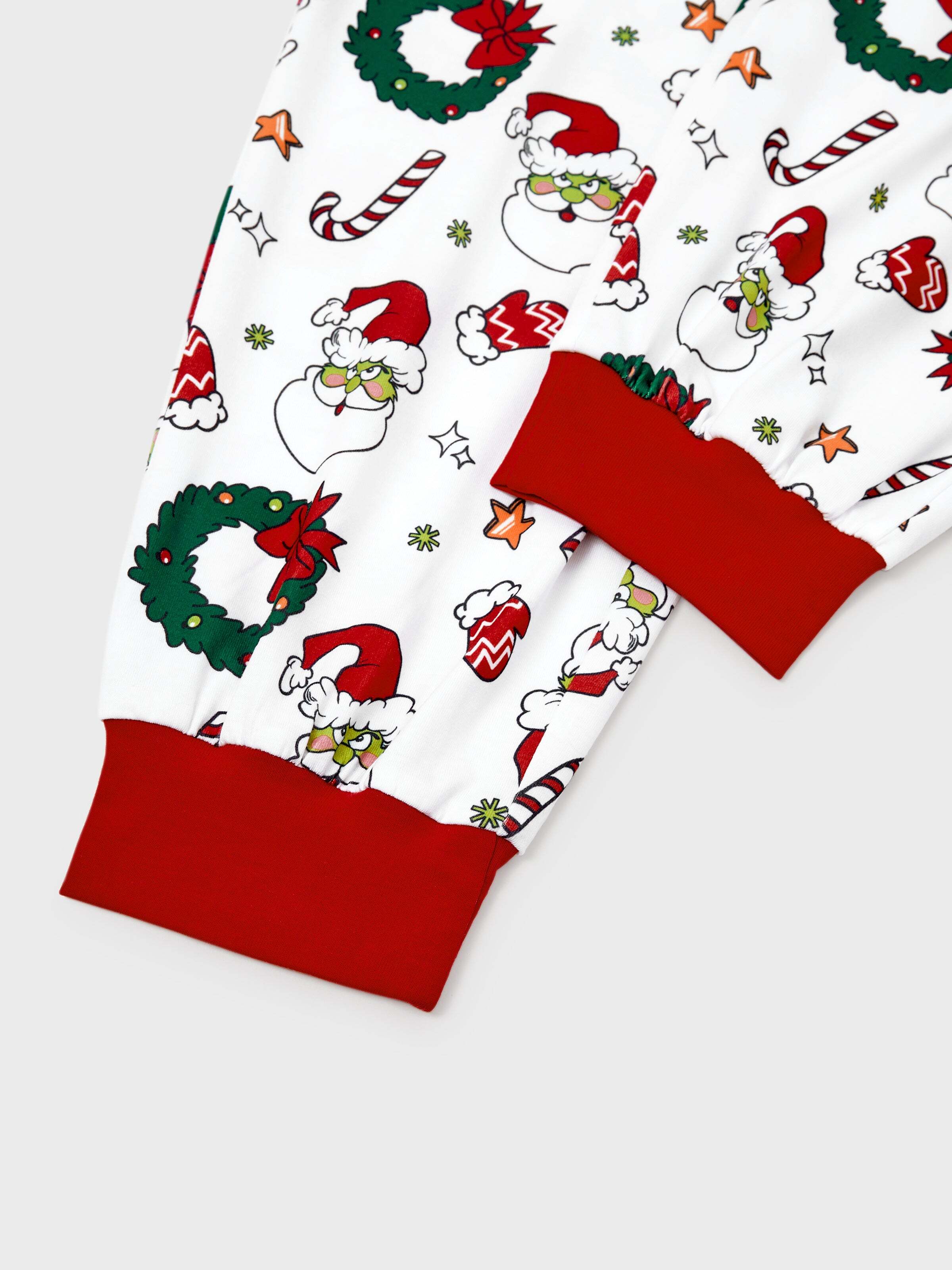Christmas Matching Family Pajamas Set Christmas Grinch-themed Print PJS with Christmas Socks Red
