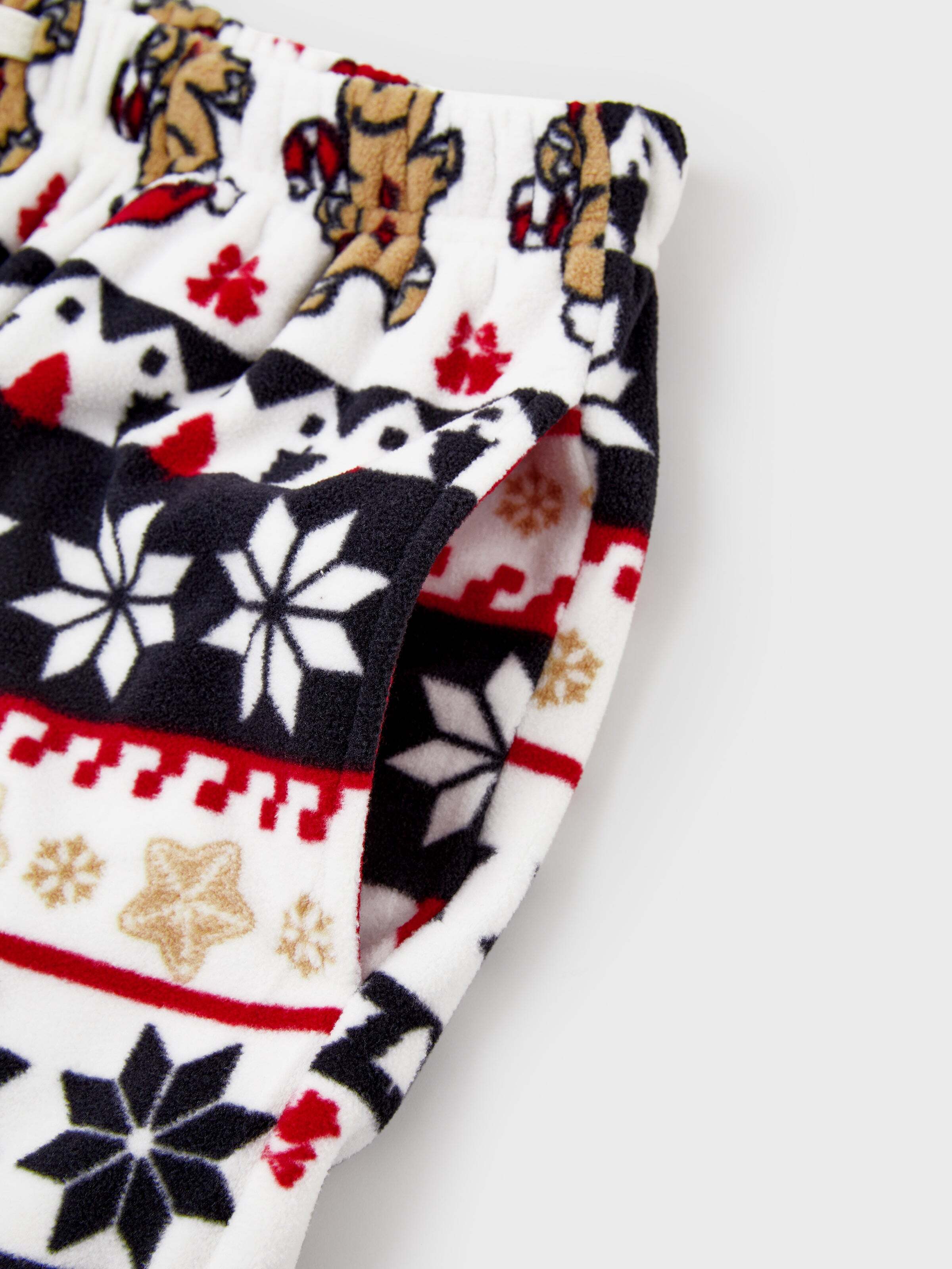 Christmas Matching Family Fleece Pajamas Set Gingerbread and Snowflake Print PJS with Christmas Socks Red