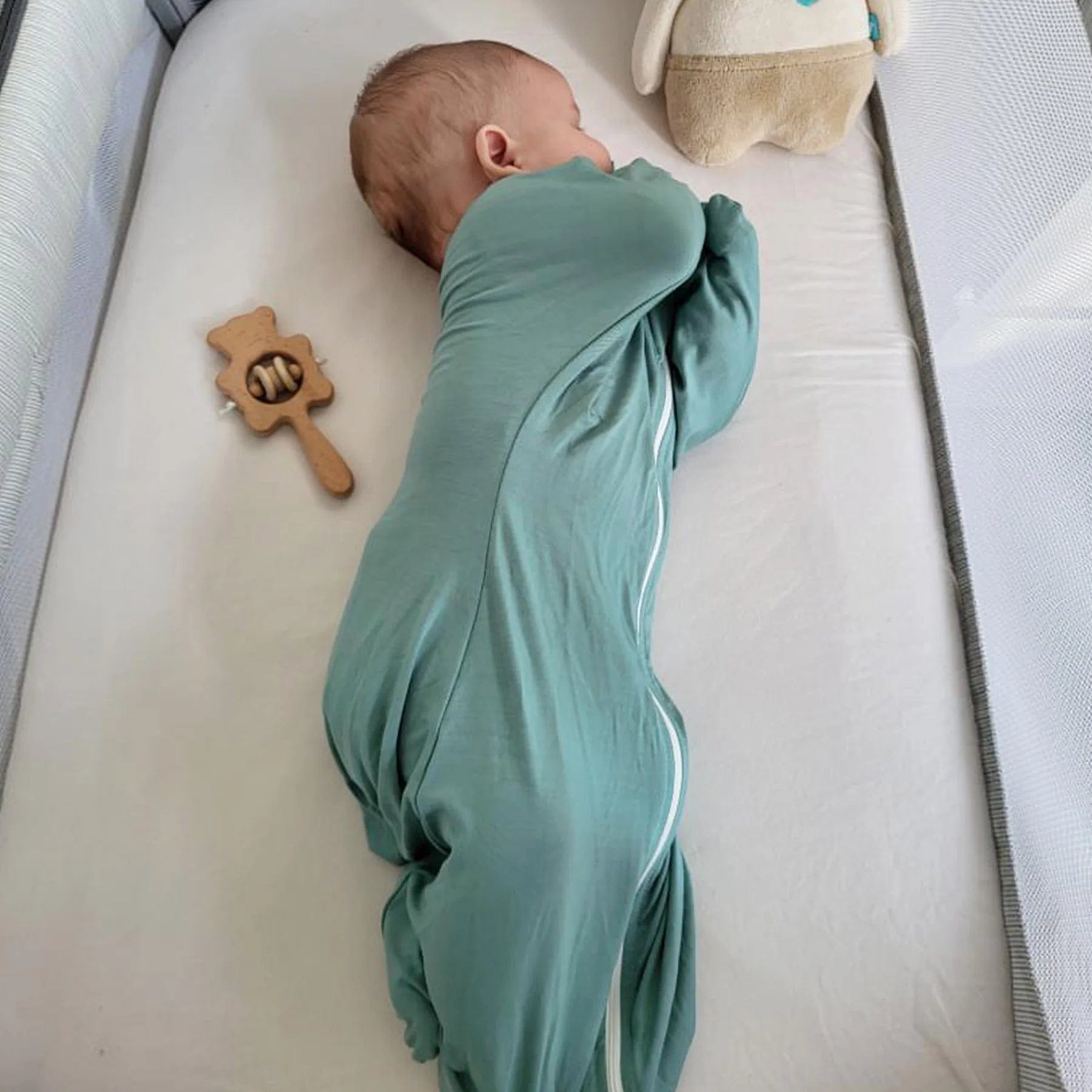 0.5 Tog Shark-Fin Transition Swaddle