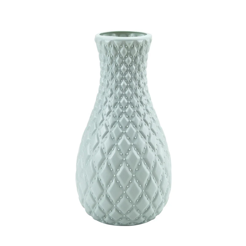 Embossed Diamond Pattern Vase
