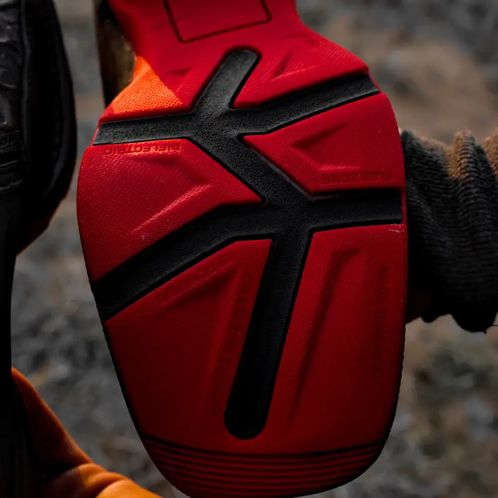 Matte Black Cherry Pirarucu Leather Botin With 3D Lightweight Soles - Square Toe