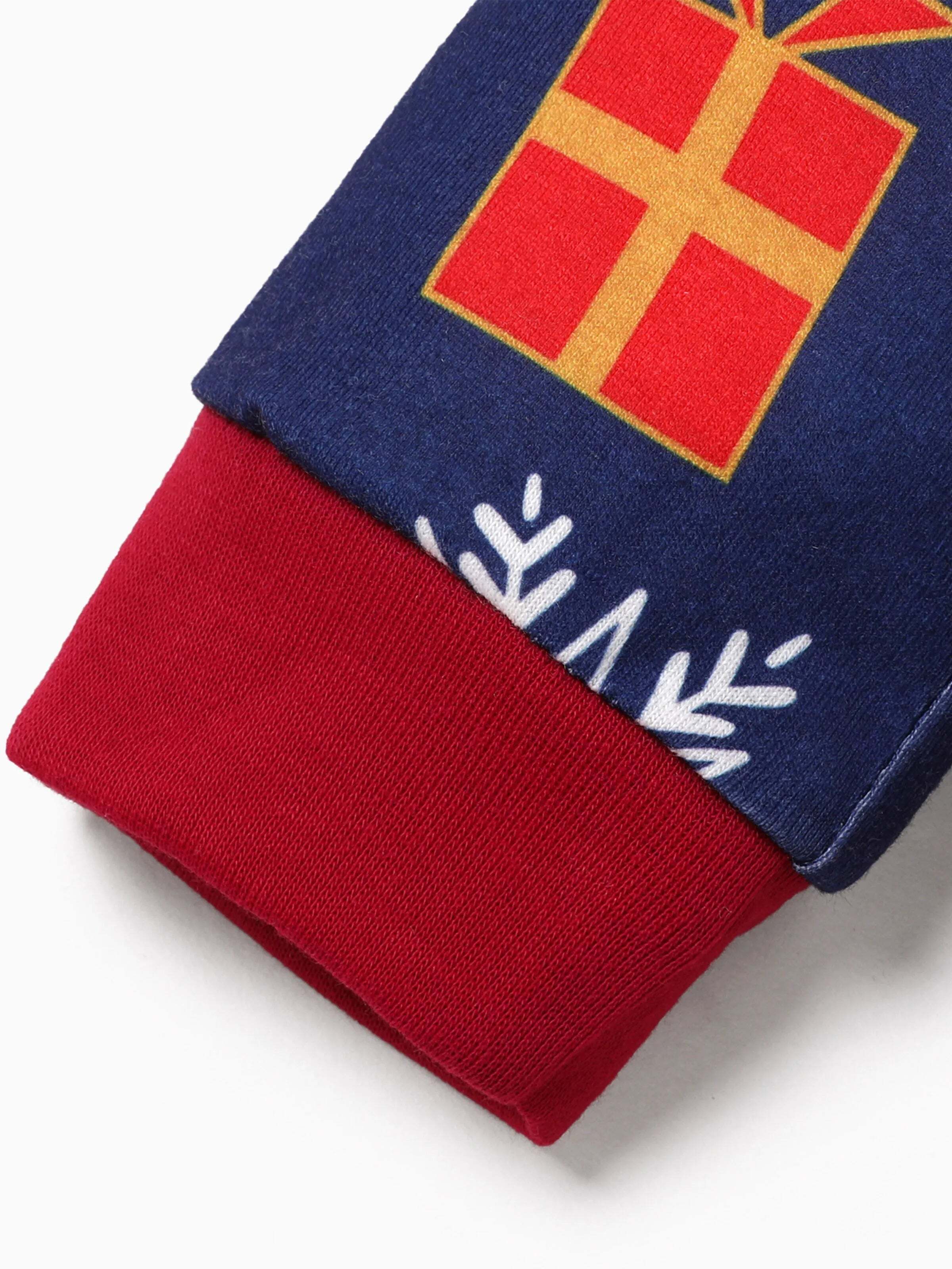 Christmas Family Matching Hogwarts Print Pajamas Sets with Christmas Socks