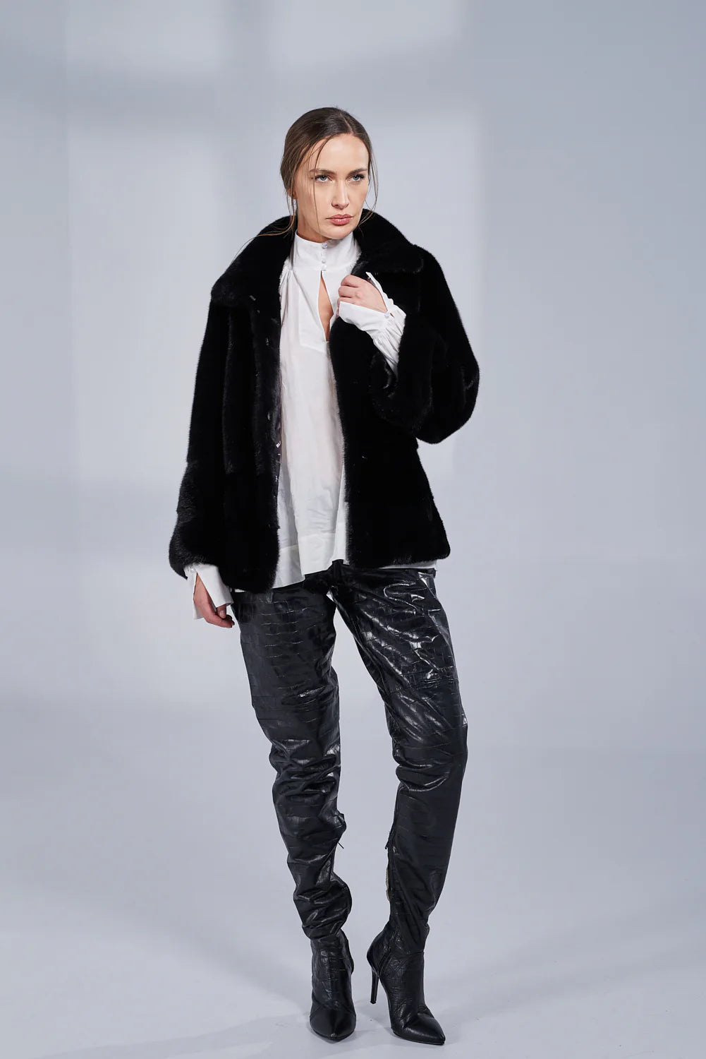 Haină din Blană Naturală de Vizon, Mânecă Clopot, Femei, Diamond 226